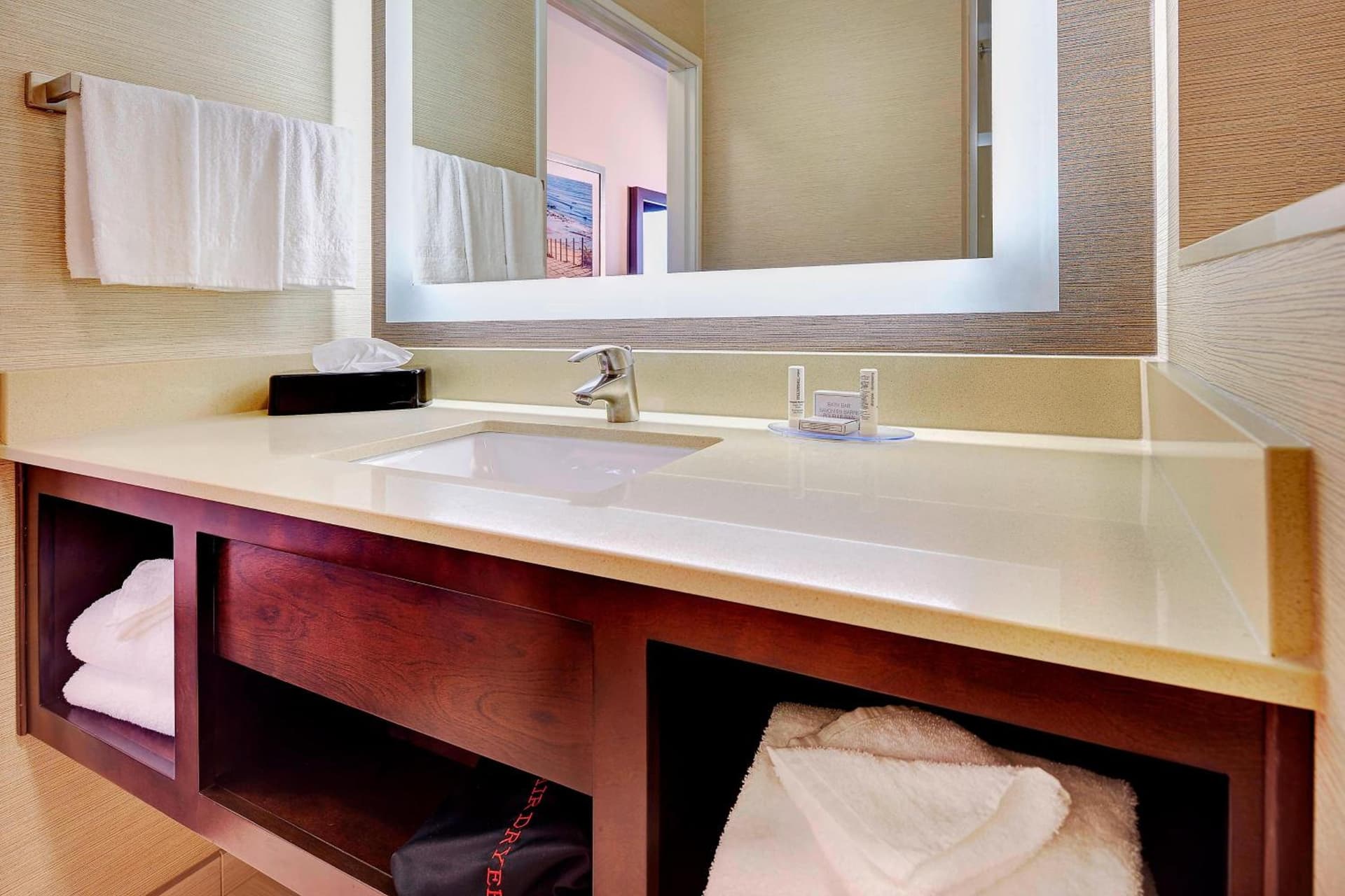 Fairfield Inn & Suites by Marriott San Diego Carlsbad gallery photo in Carlsbad, CA — image 18