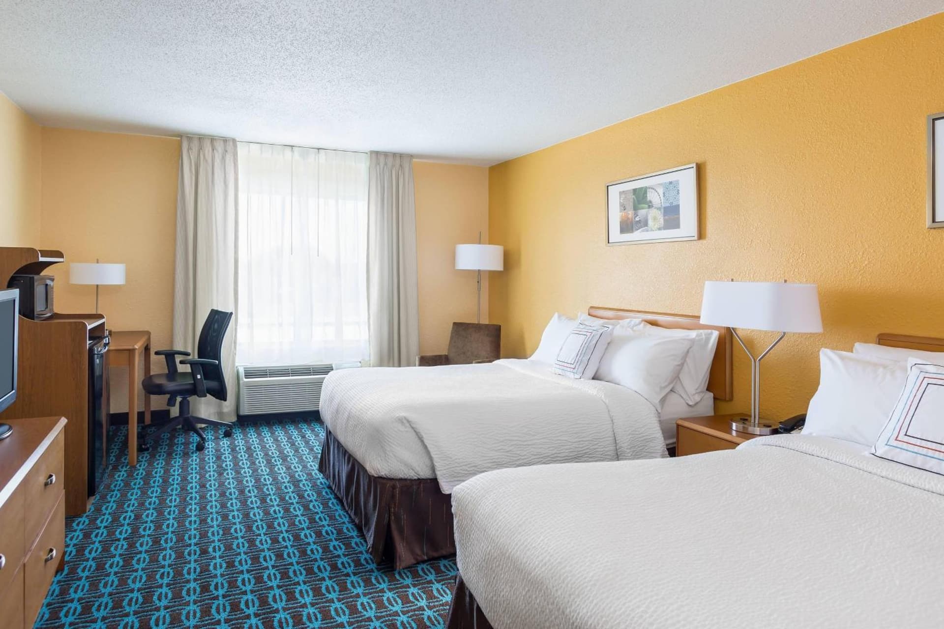 Fairfield Inn & Suites Valparaiso interior in Valparaiso, IN — gallery photo 2
