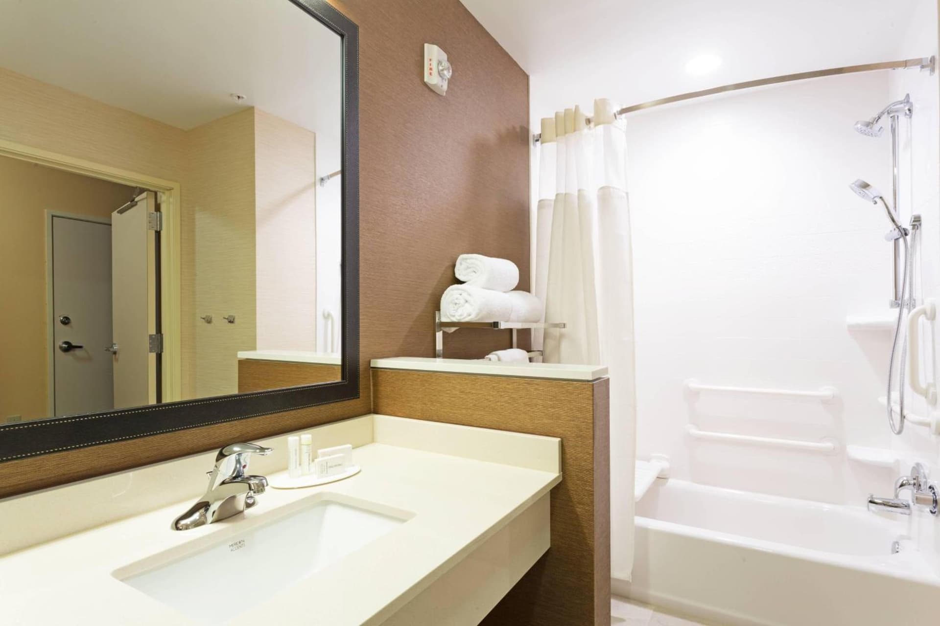 Fairfield Inn & Suites By Marriott Fort Lauderdale Downtown/Las Olas gallery photo in Fort Lauderdale, FL — image 10