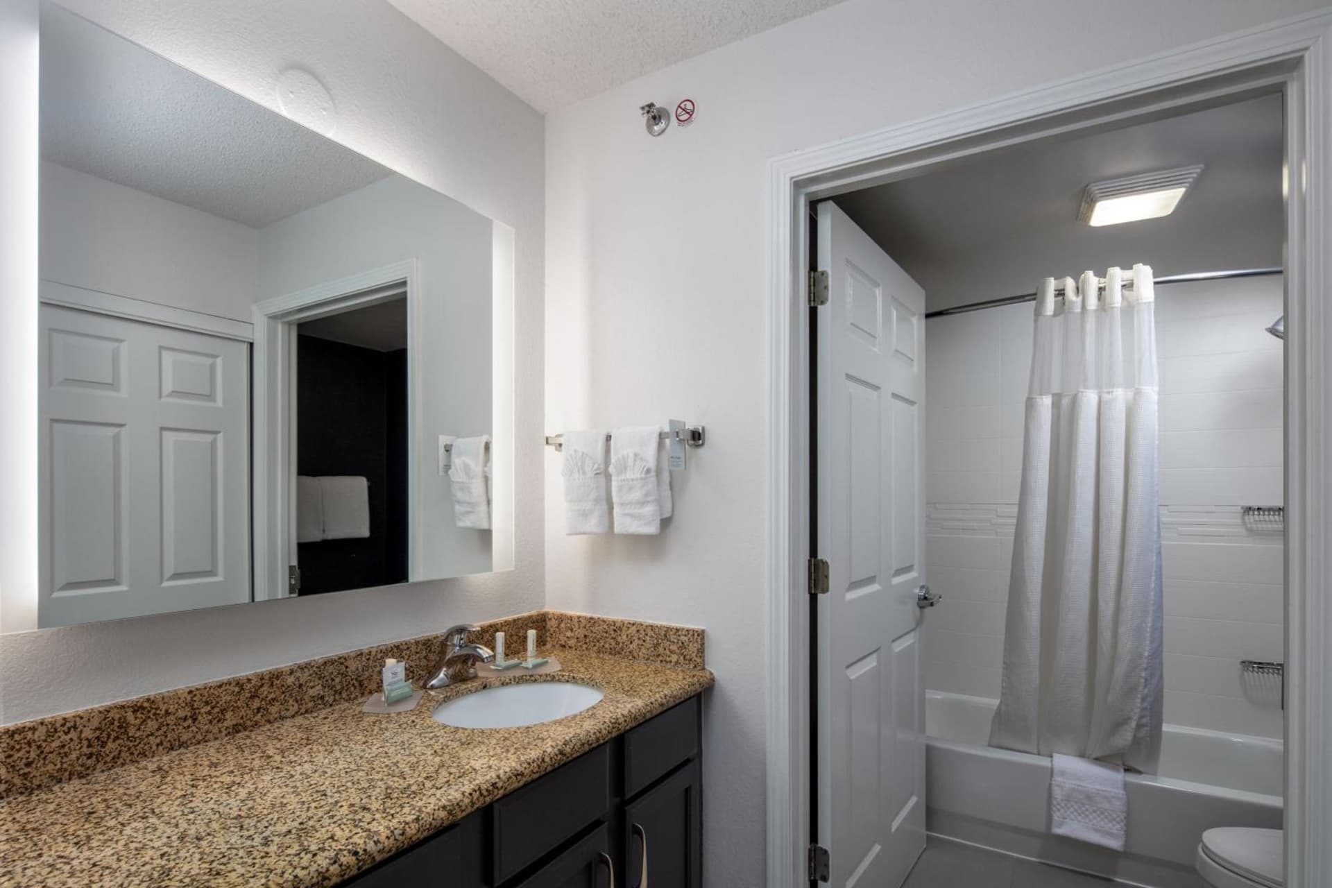 Residence Inn by Marriott Little Rock interior in Little Rock, AR — gallery photo 2