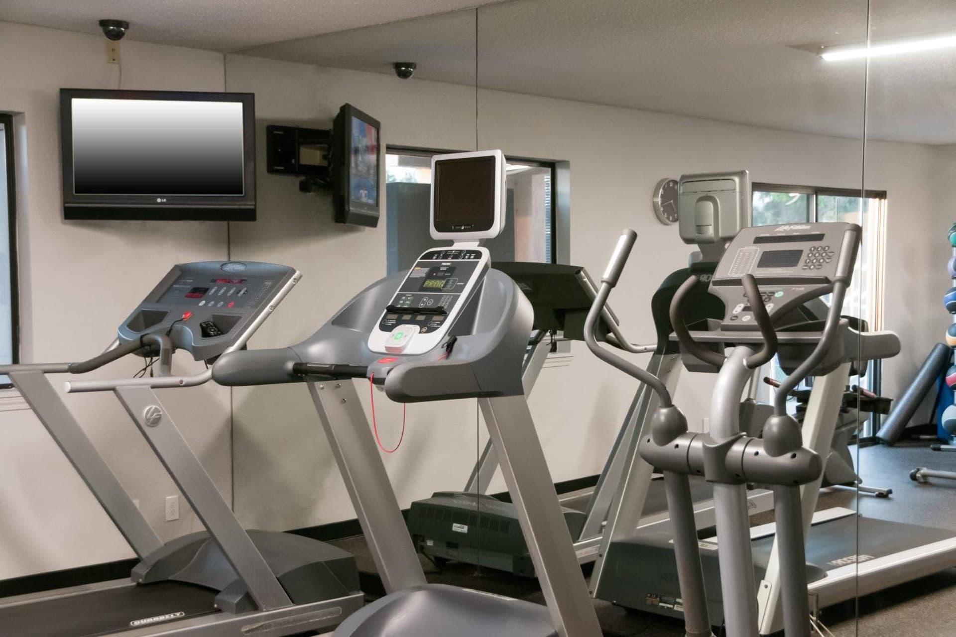 Staybridge Suites Oxnard - River Ridge by IHG gallery photo in Oxnard, CA — image 19
