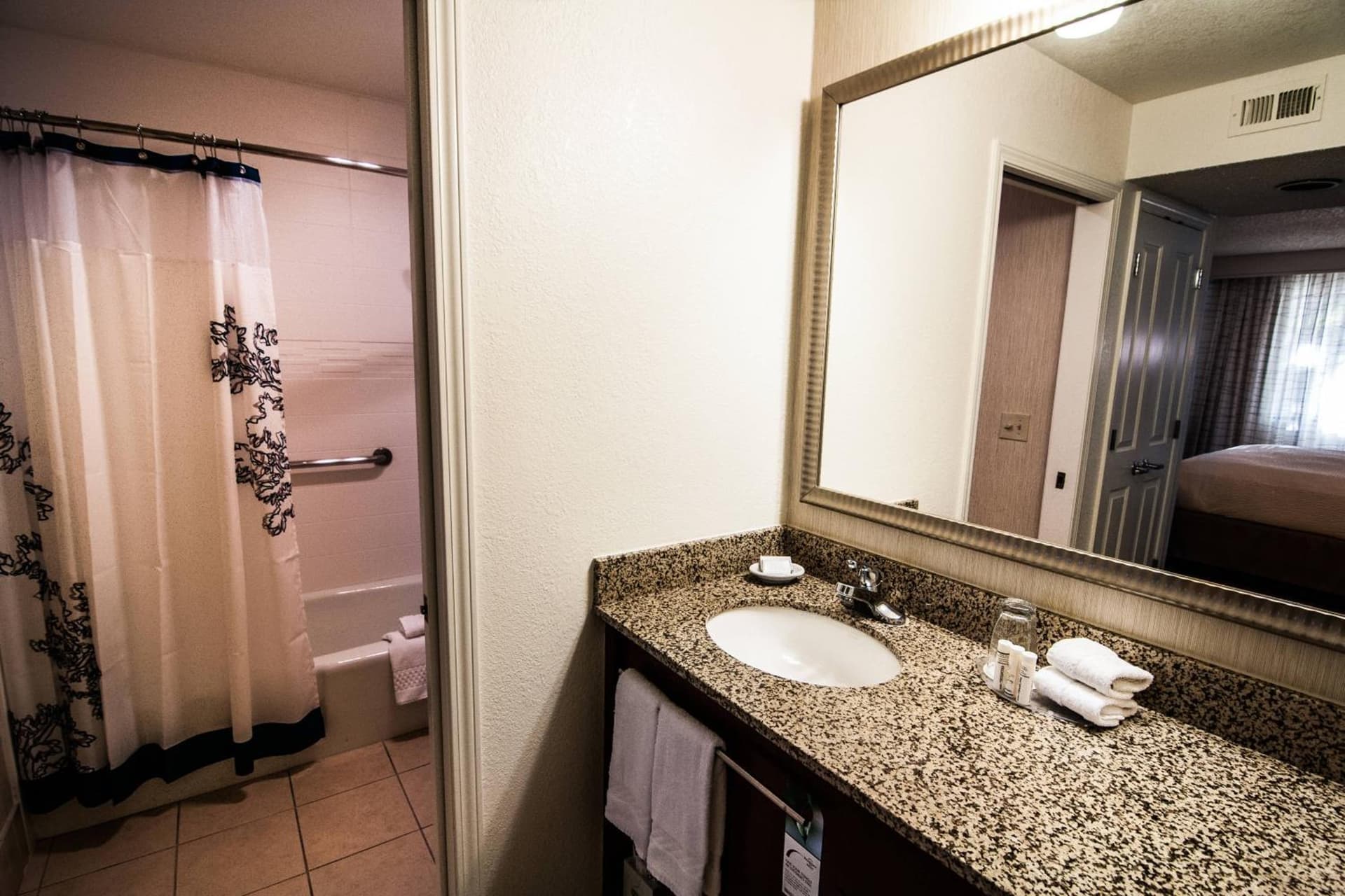 Staybridge Suites Oxnard - River Ridge by IHG gallery photo in Oxnard, CA — image 7