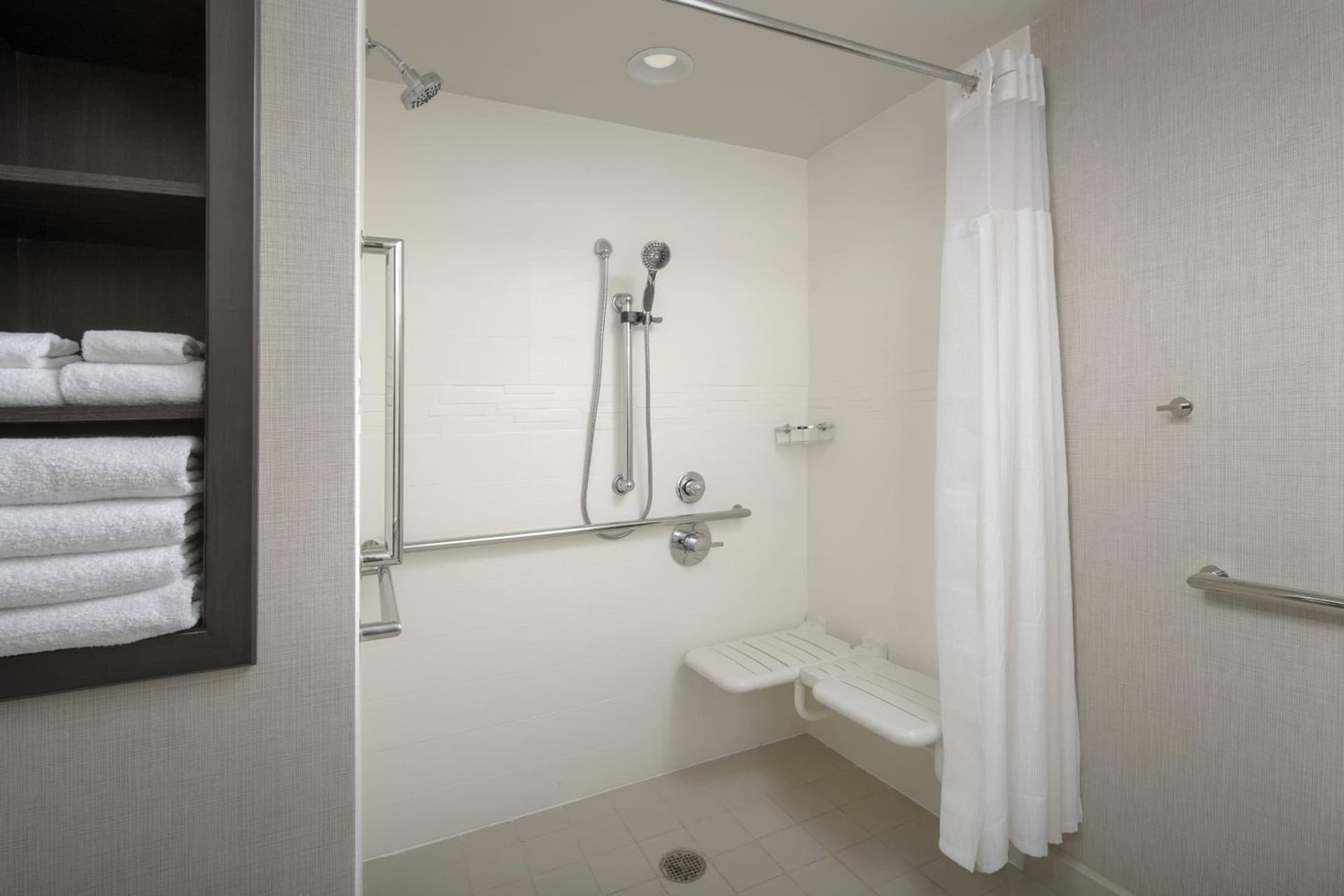Residence Inn by Marriott Modesto North interior in Modesto, CA — gallery photo 2