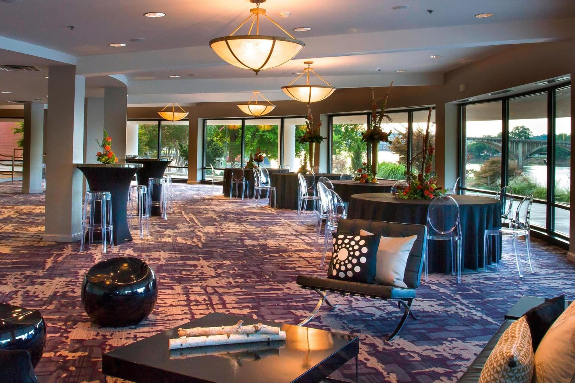 Little Rock Marriott interior in Little Rock, AR — gallery photo 2