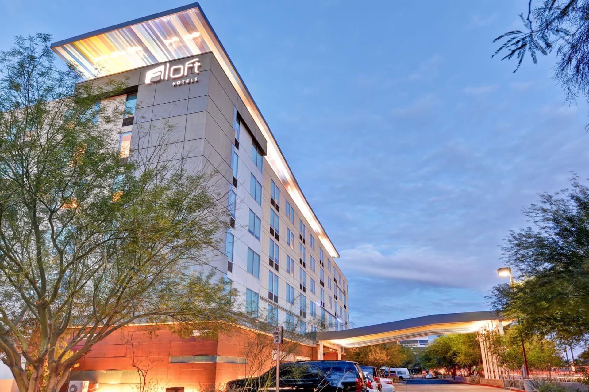 Aloft Phoenix-Airport interior in Phoenix, AZ — gallery photo 2