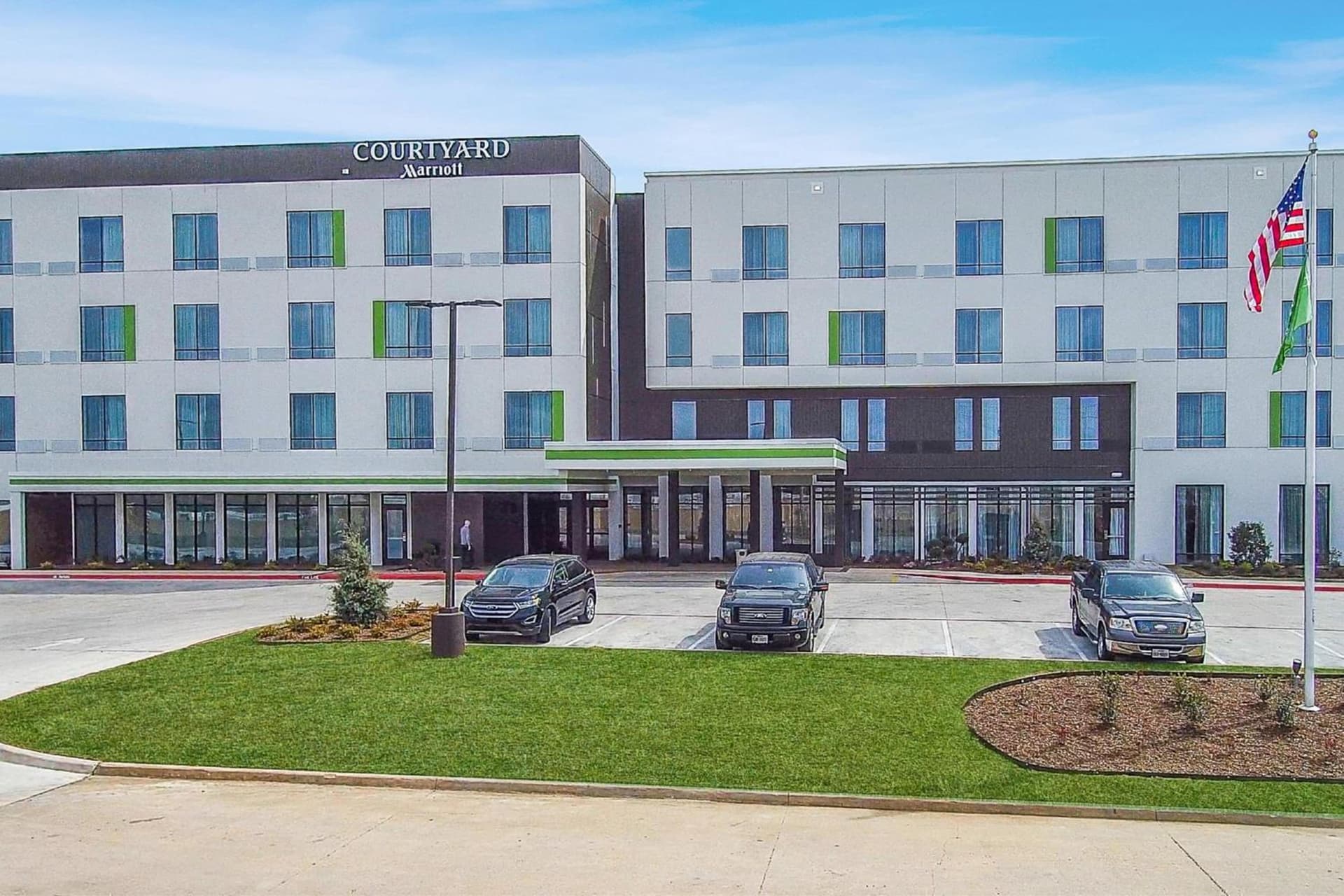 Courtyard by Marriott Longview North property views in Longview, TX — gallery photo 3