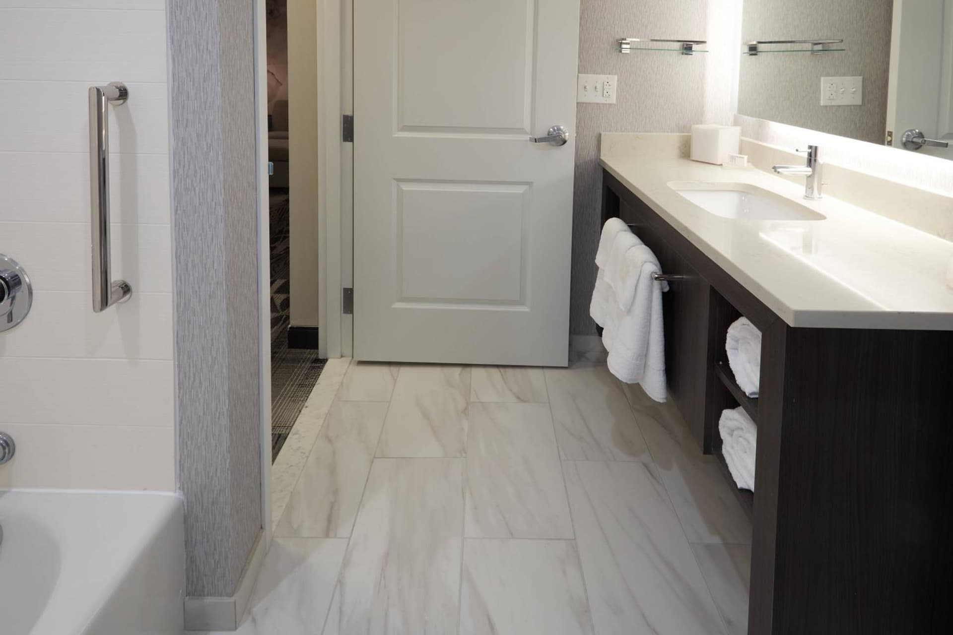 Residence Inn Richmond Midtown/Glenside interior in Richmond, VA — gallery photo 2