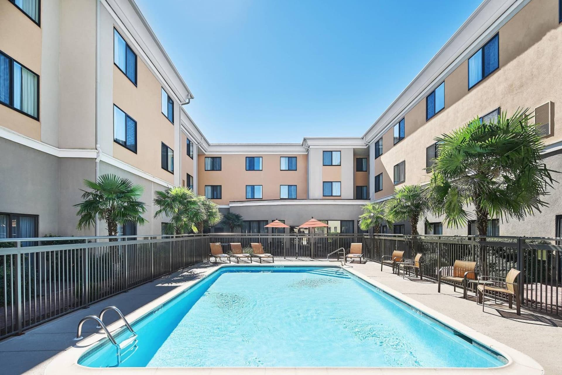 Courtyard Shreveport-Bossier City/Louisiana Boardwalk gallery photo in Bossier City, LA — image 5