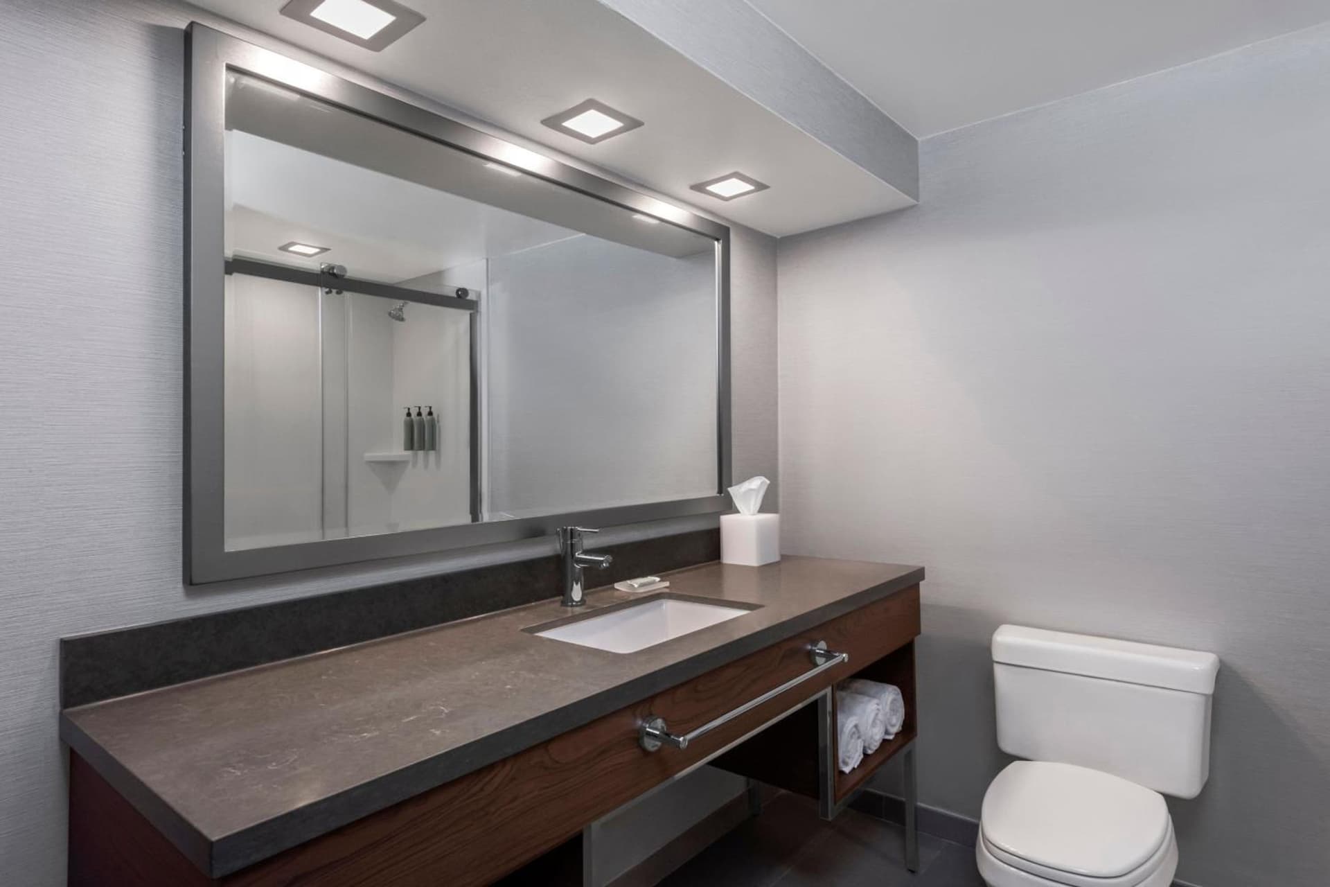 Courtyard by Marriott San Diego Miramar gallery photo in San Diego, CA — image 4