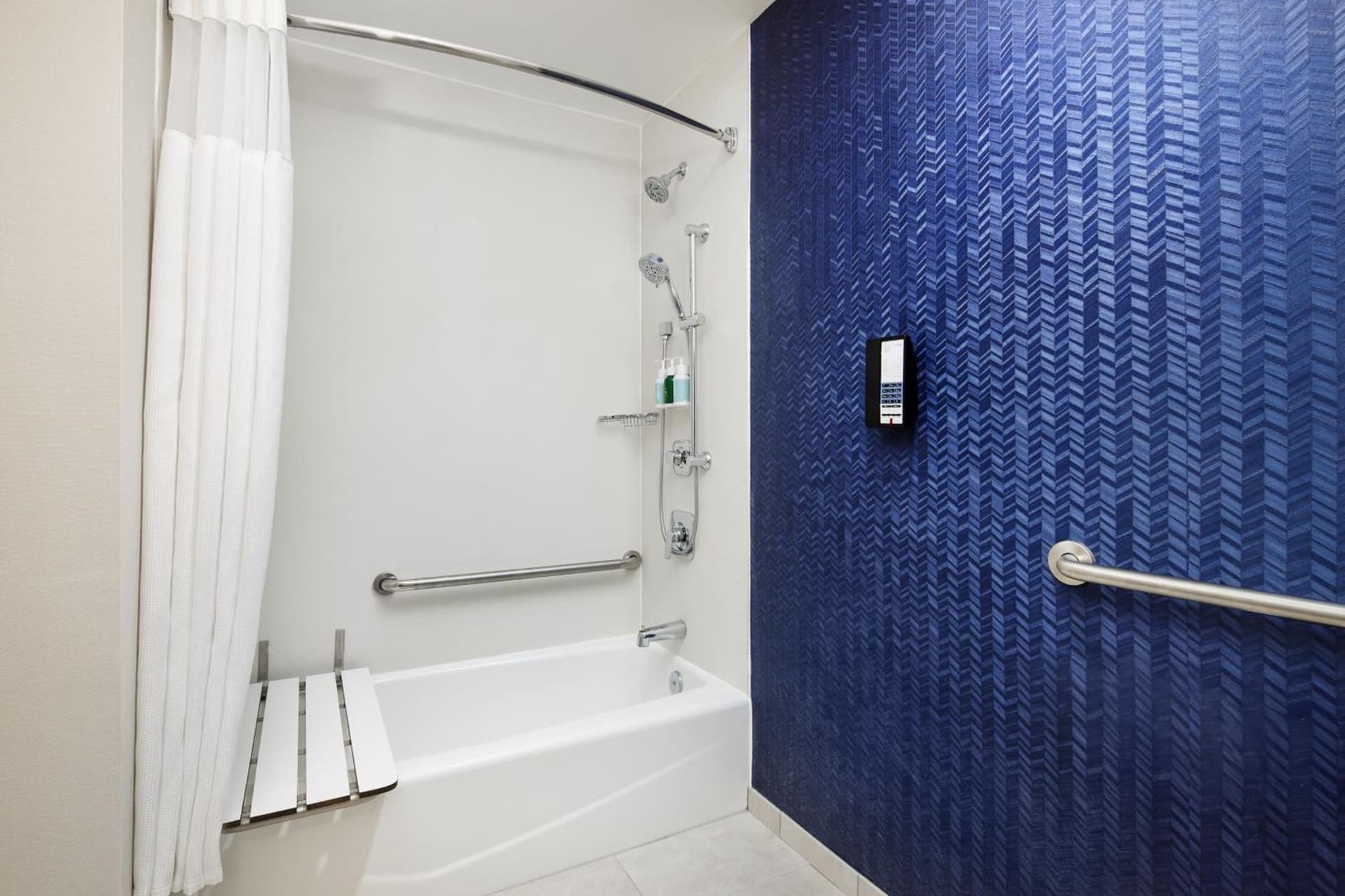 Fairfield by Marriott Inn & Suites Worcester Auburn gallery photo in Auburn — image 24