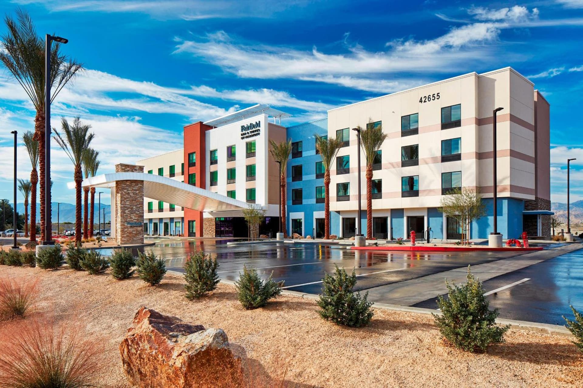 Fairfield by Marriott Inn & Suites Indio Coachella Valley interior in Indio, CA — gallery photo 2