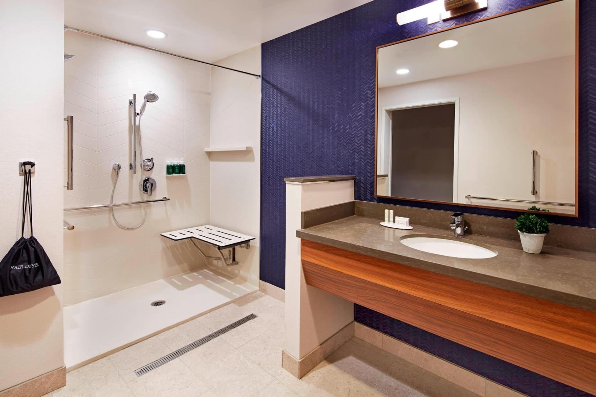 Fairfield by Marriott Inn & Suites Indio Coachella Valley property views in Indio, CA — gallery photo 3