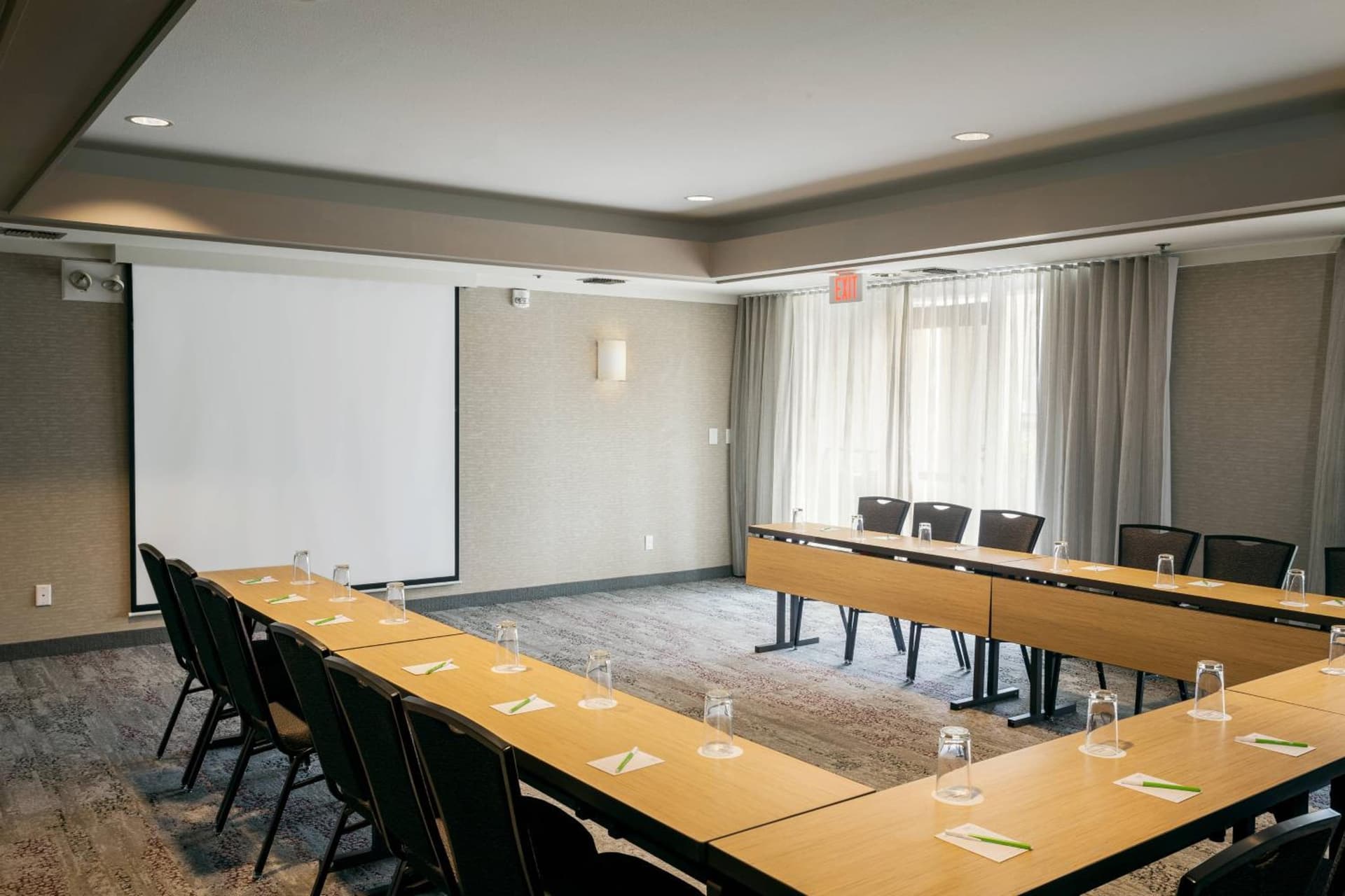 Courtyard by Marriott Stockton interior in Stockton, CA — gallery photo 2