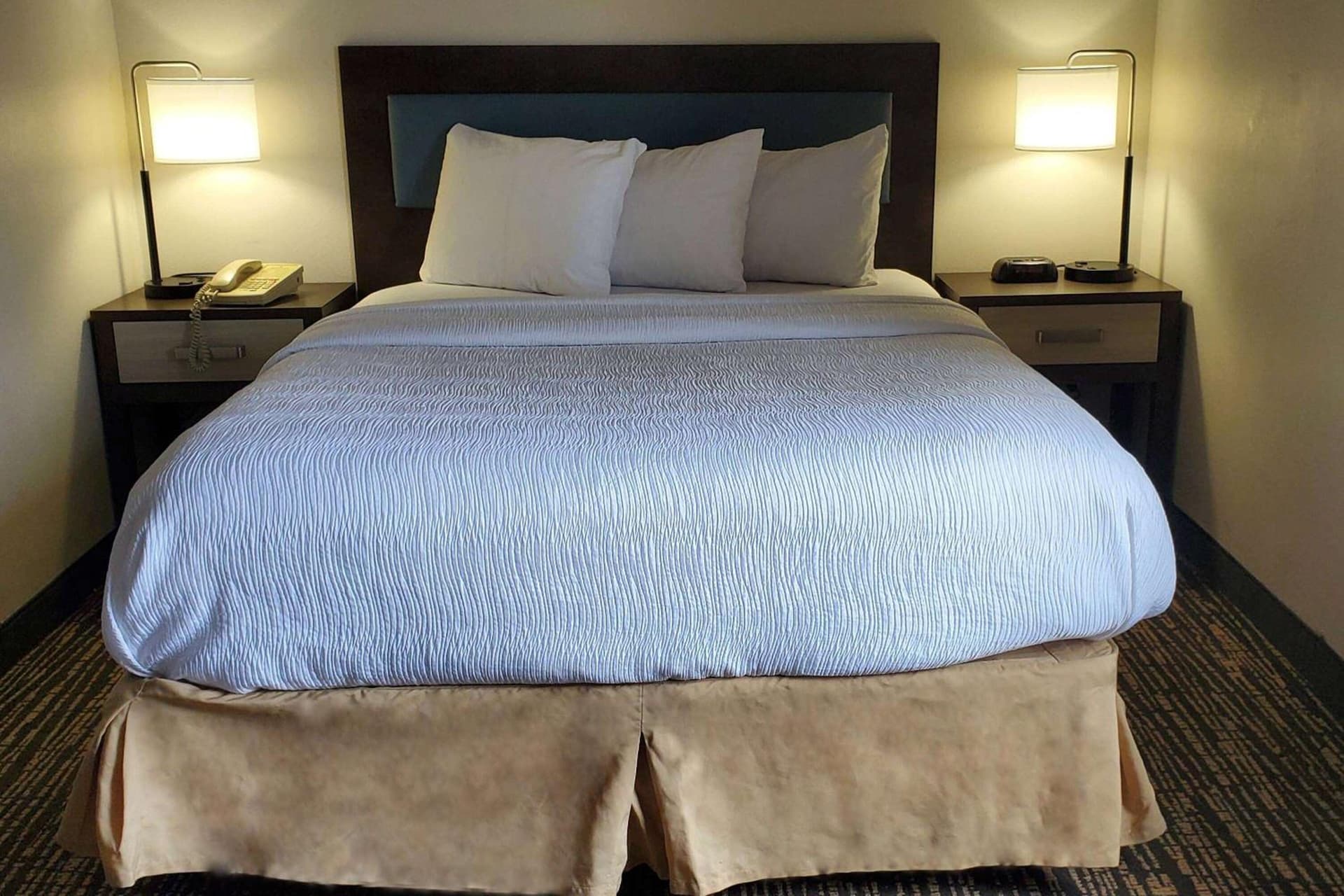 Wingate by Wyndham Canton-Hall of Fame property views in Canton, OH — gallery photo 3