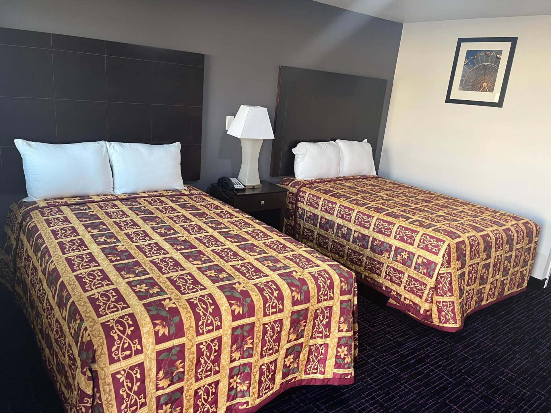 Broadway Inn Motel property views in San Antonio, TX — gallery photo 3