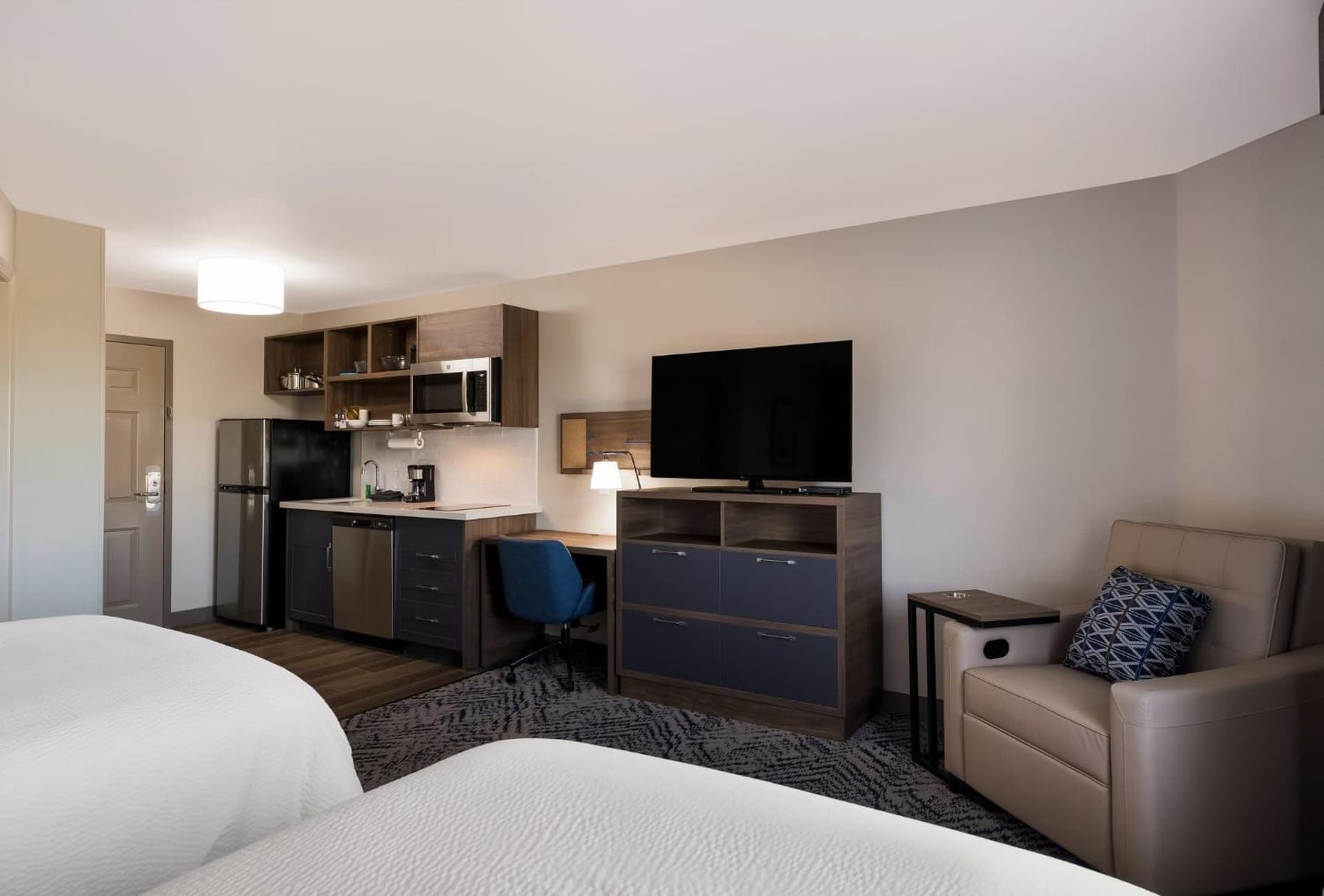 Candlewood Suites Lafayette - River Ranch by IHG gallery photo in Lafayette, LA — image 20