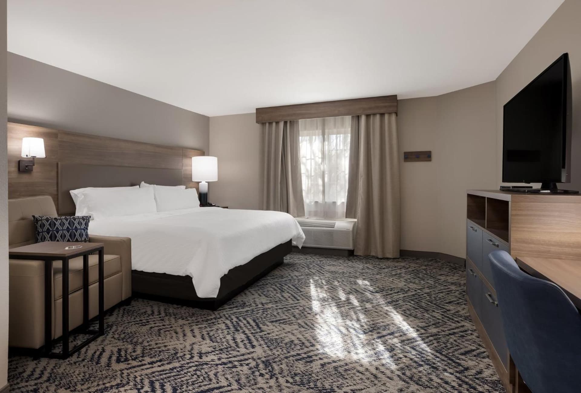 Candlewood Suites Lafayette - River Ranch by IHG interior in Lafayette, LA — gallery photo 2