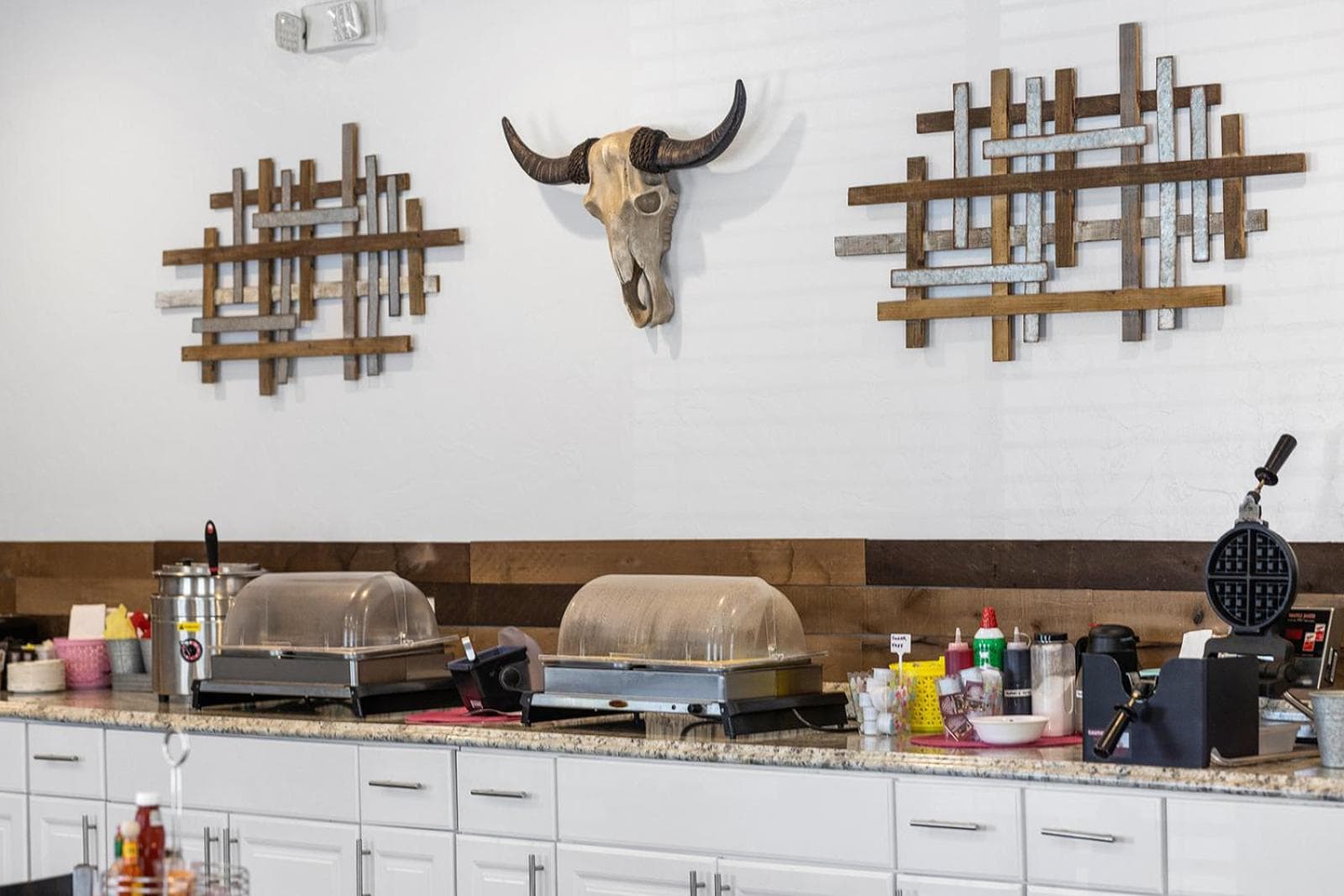GreenTree Inn Prescott Valley gallery photo in Prescott Valley, AZ — image 40