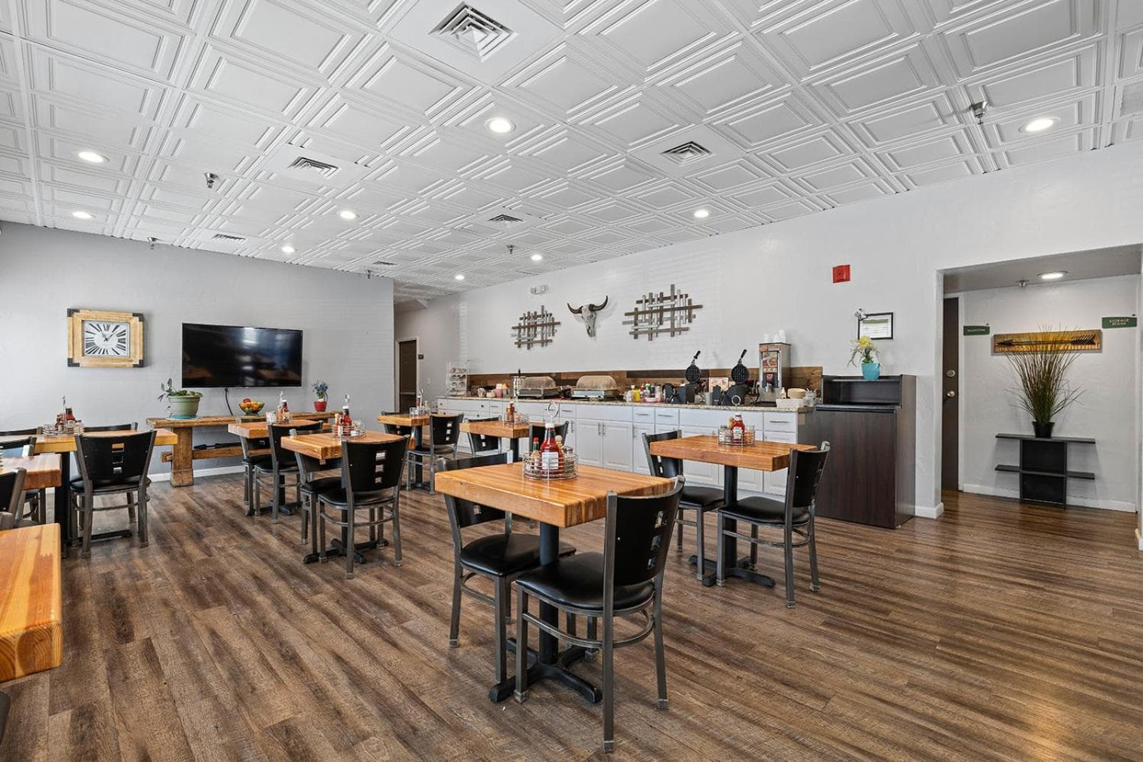 GreenTree Inn Prescott Valley gallery photo in Prescott Valley, AZ — image 50