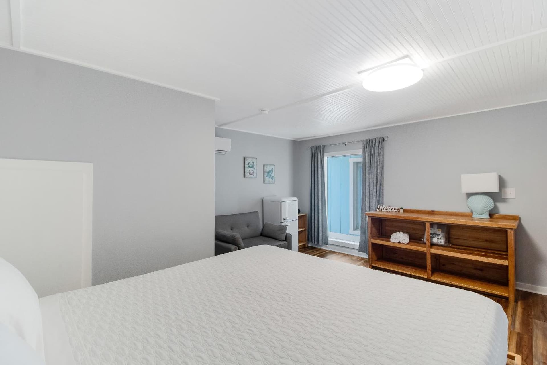 Anchor Inn Motel gallery photo in Oak Island, NC — image 25