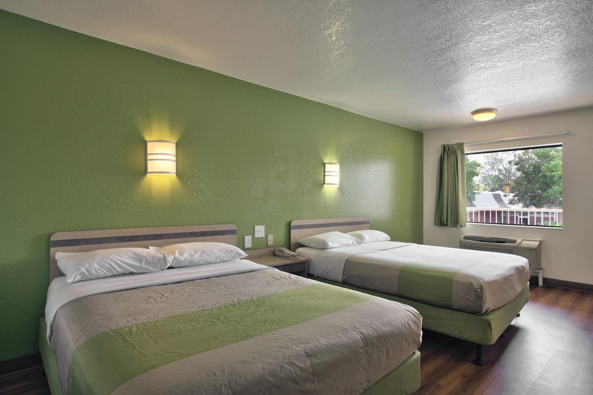 Motel 6-Tallahassee, FL - Downtown gallery photo in Tallahassee, FL — image 15