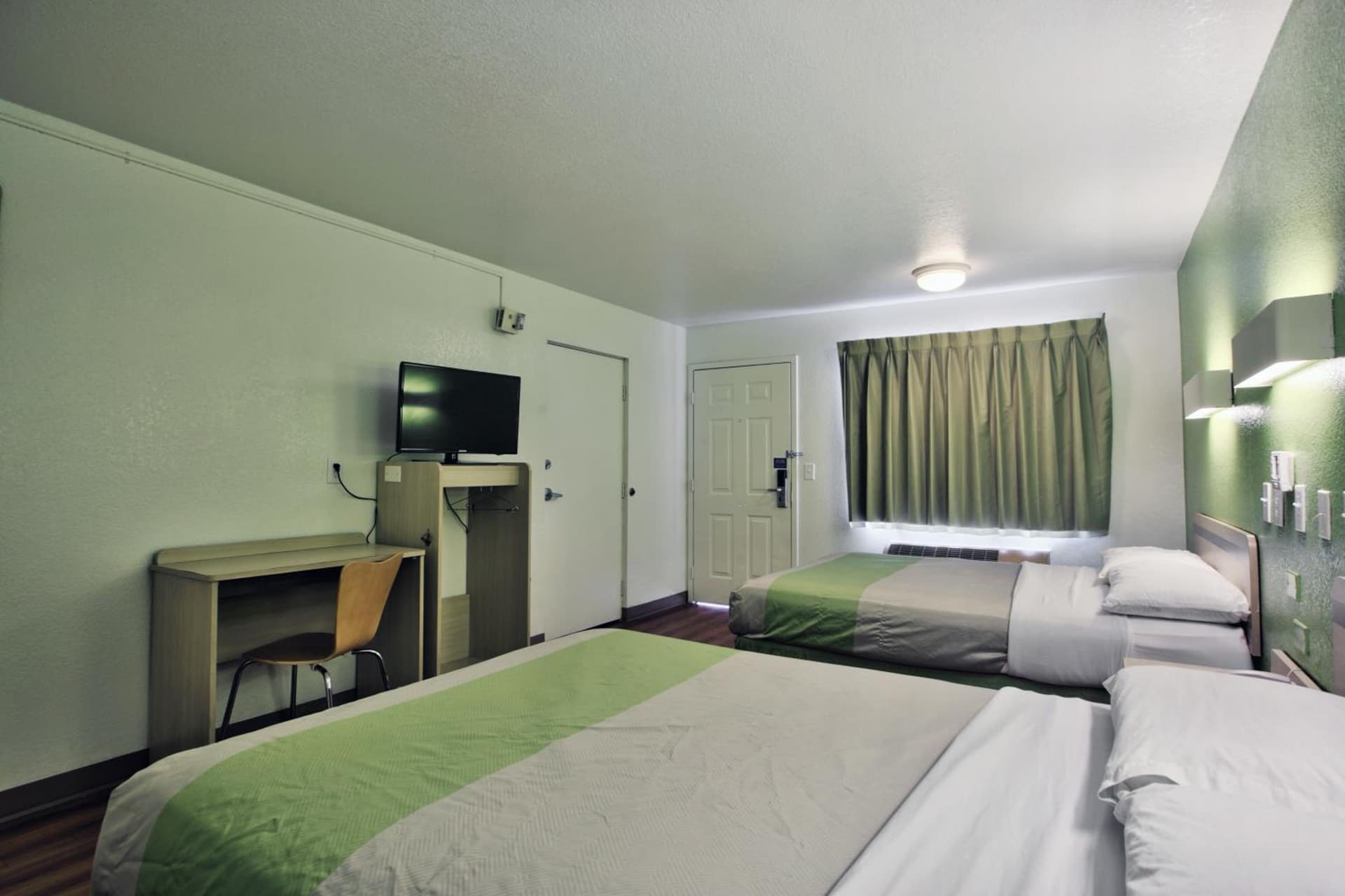 Motel 6-Tallahassee, FL - Downtown gallery photo in Tallahassee, FL — image 27