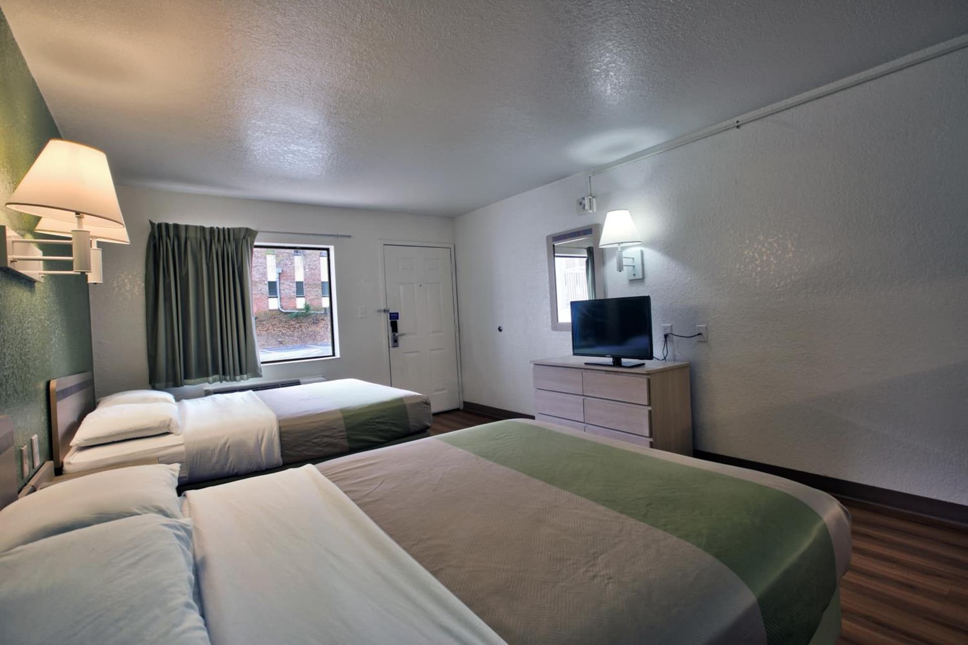 Motel 6-Tallahassee, FL - Downtown gallery photo in Tallahassee, FL — image 21