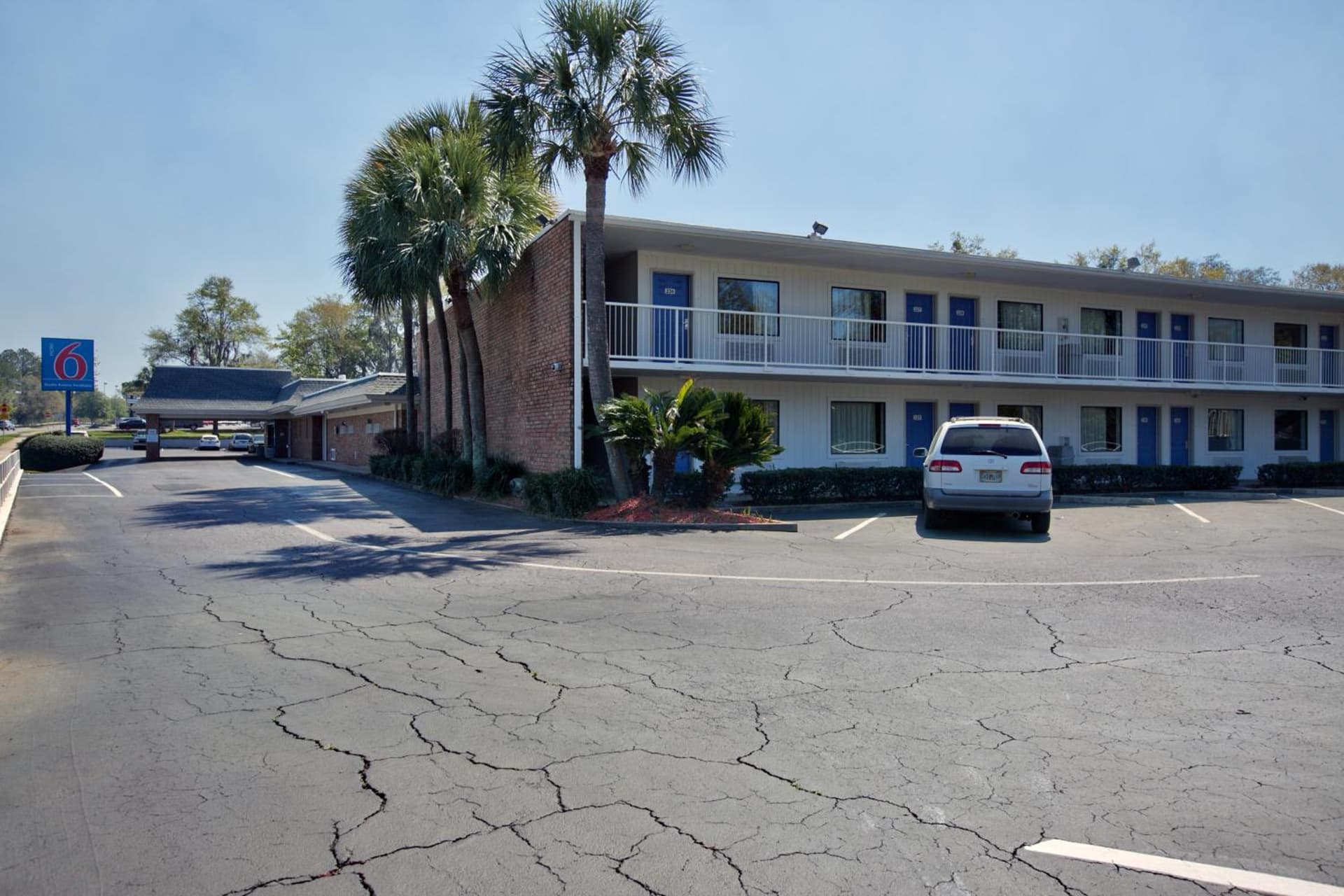 Motel 6-Tallahassee, FL - Downtown gallery photo in Tallahassee, FL — image 8