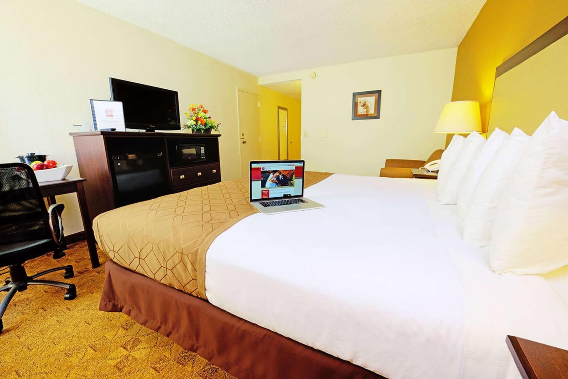 Village Inn Clemmons-Winston Salem, Trademark by Wyndham gallery photo in Clemmons, NC — image 13
