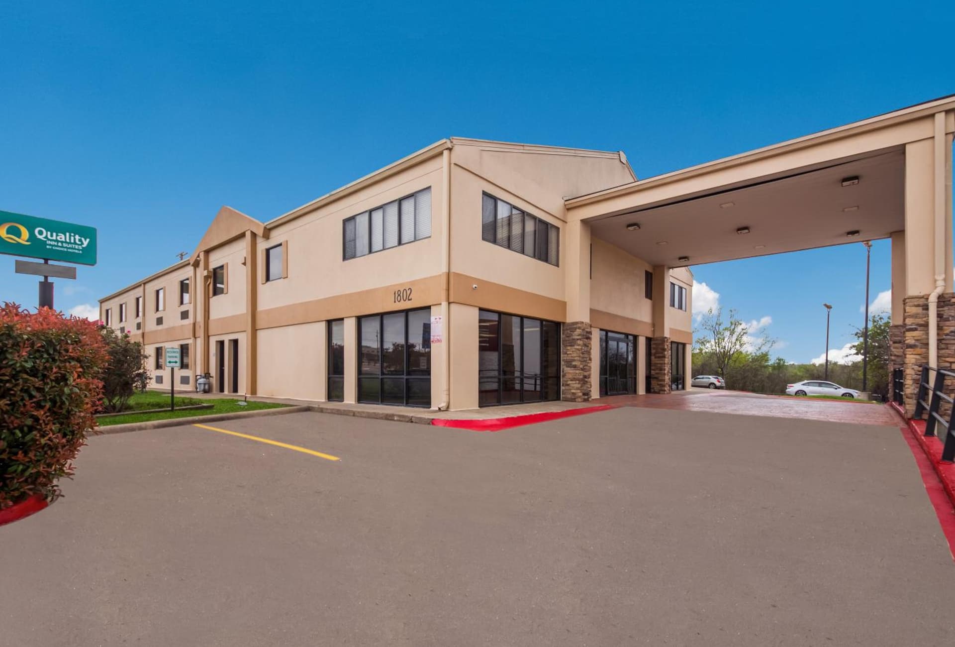 Quality Inn & Suites Round Rock featured exterior or lobby in Round Rock, TX — similar hotel