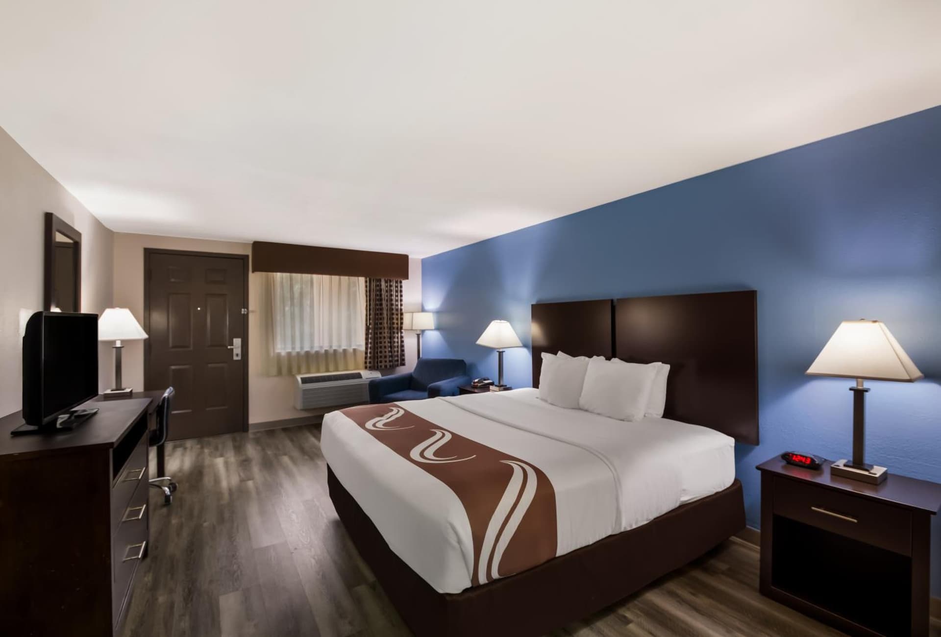 Quality Inn & Suites Round Rock interior in Round Rock, TX — gallery photo 2