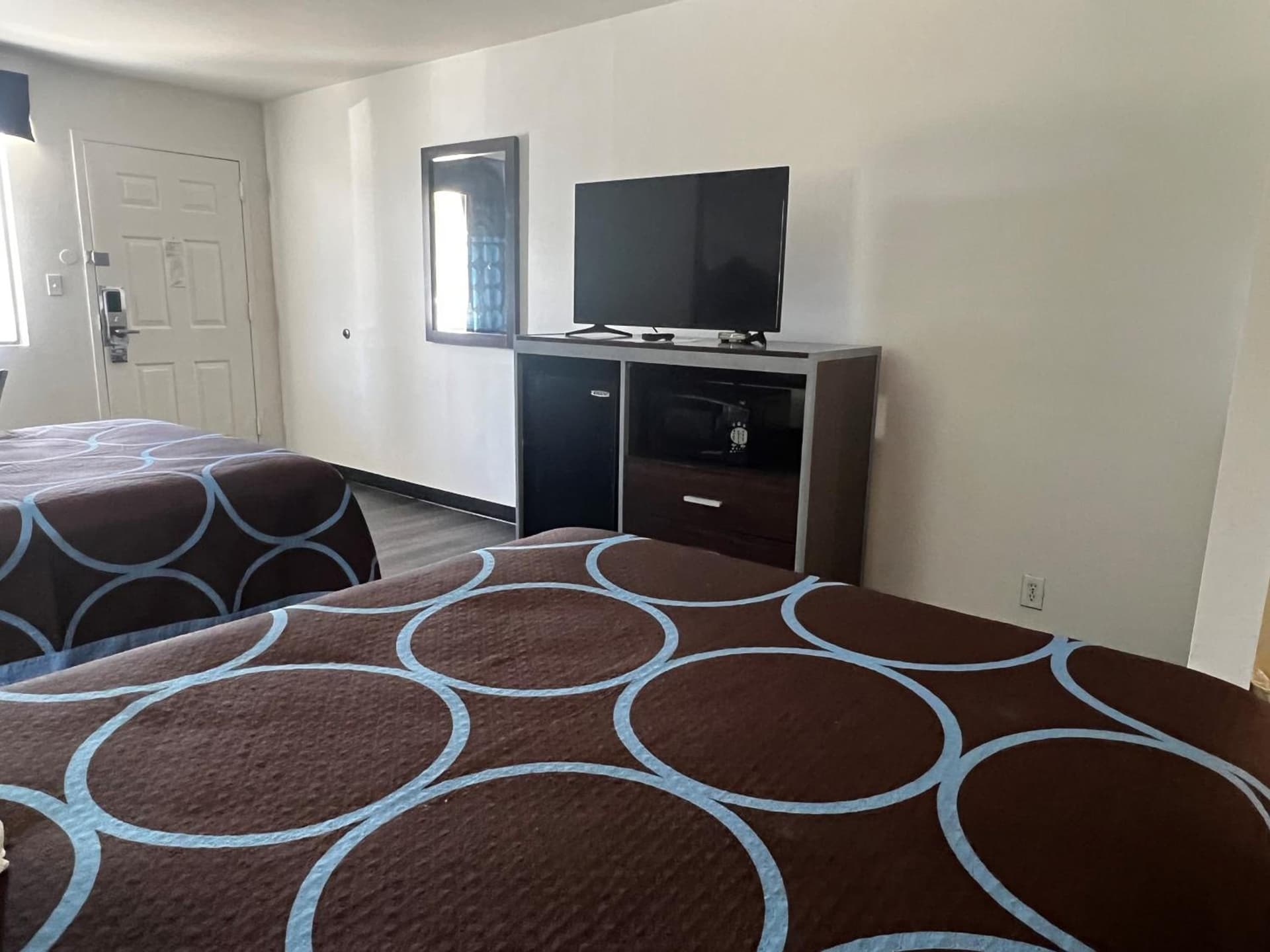 Super 8 by Wyndham Slidell gallery photo in Slidell, LA — image 74