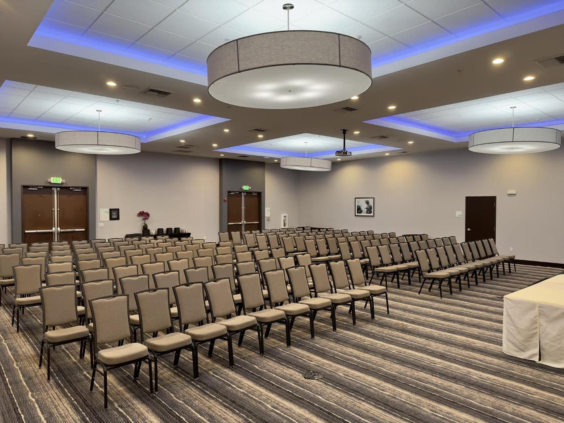 Holiday Inn Carlsbad/San Diego by IHG gallery photo in Carlsbad, CA — image 14
