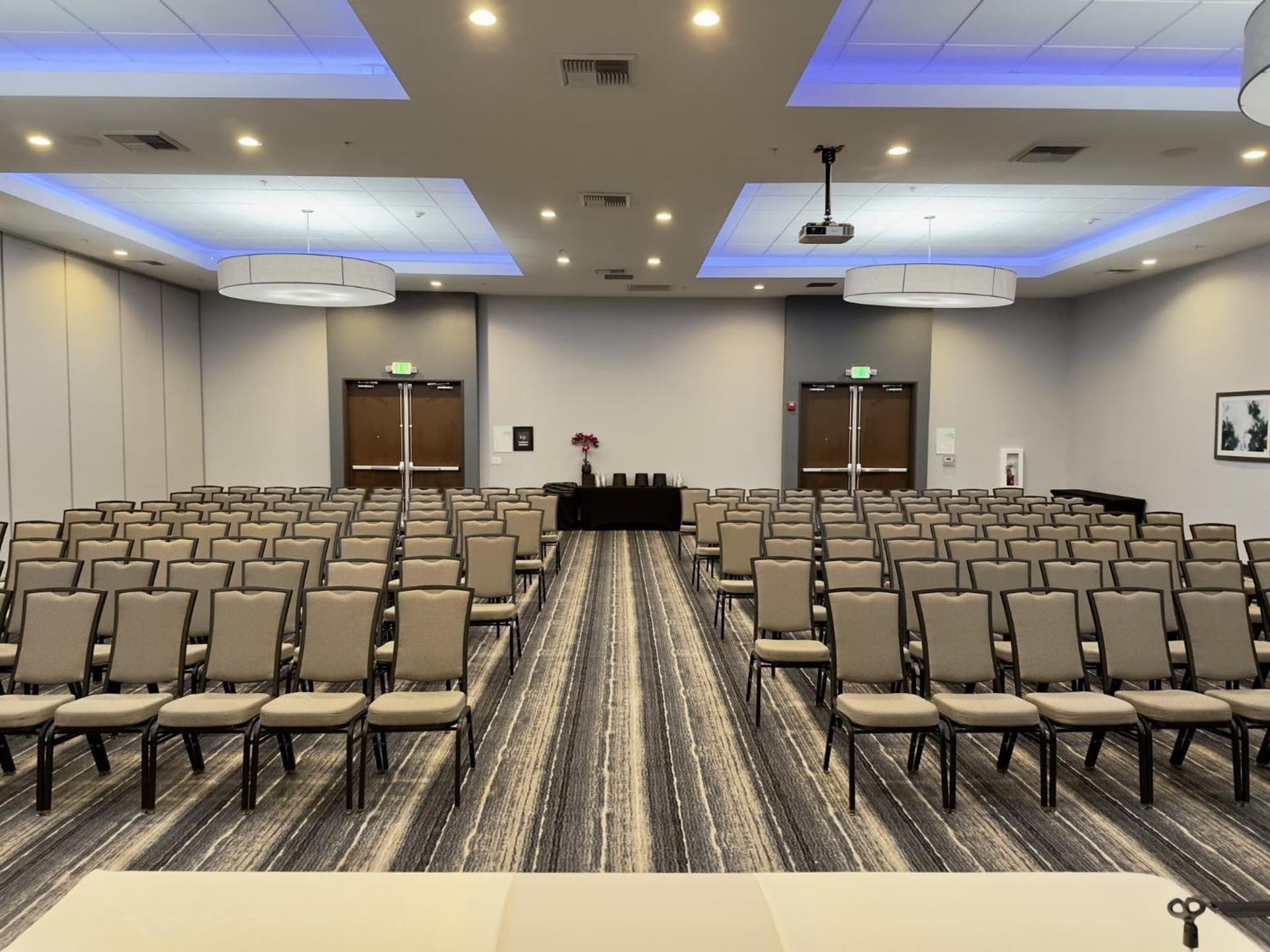 Holiday Inn Carlsbad/San Diego by IHG gallery photo in Carlsbad, CA — image 29