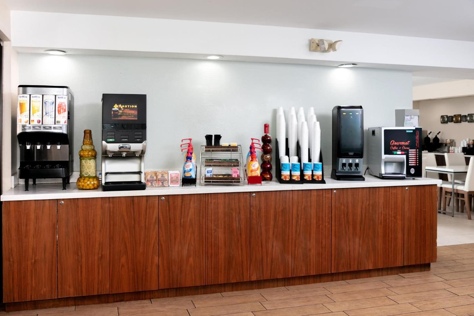 Red Roof Inn PLUS Miami Airport gallery photo in Miami, FL — image 18