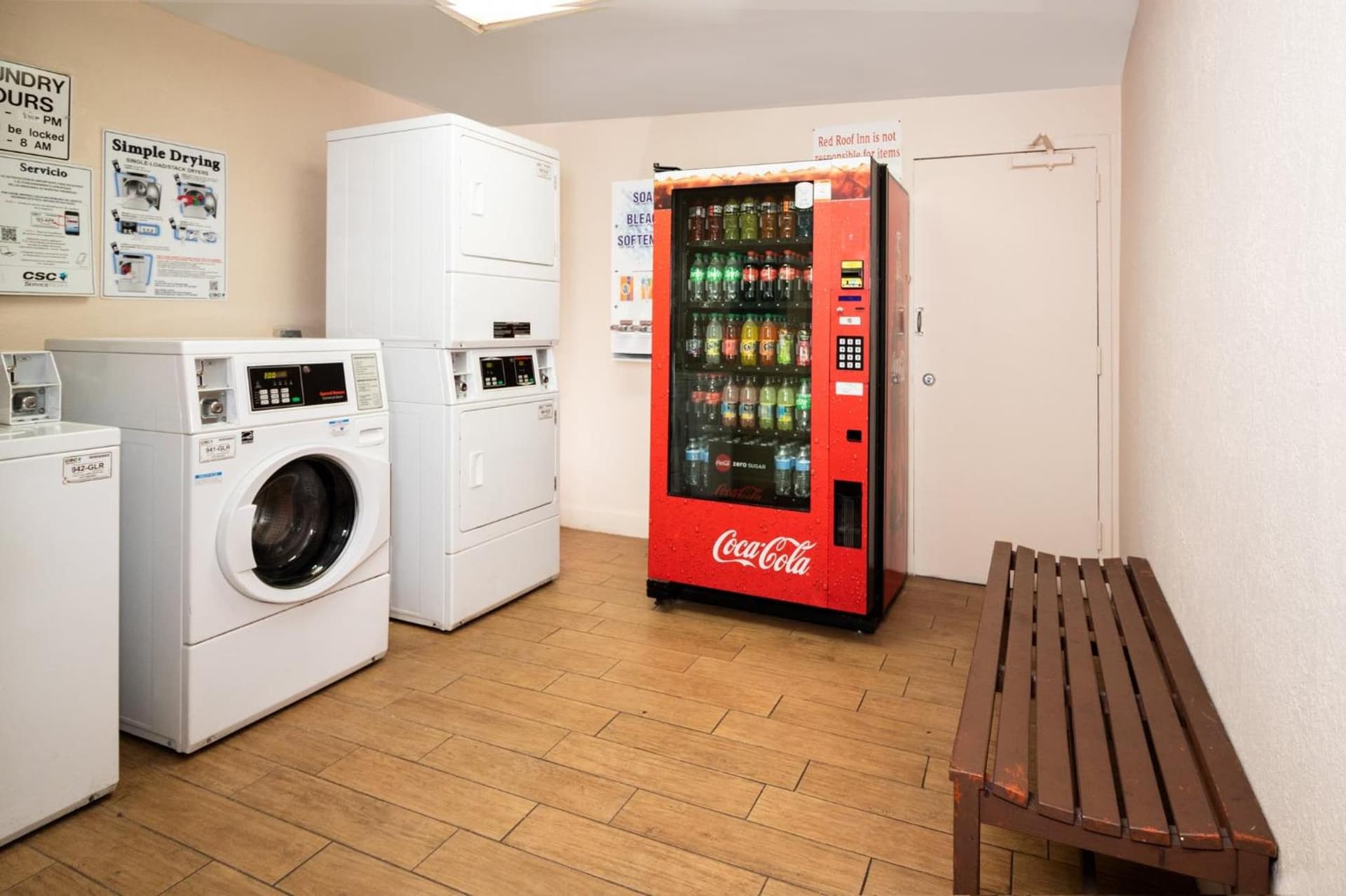Red Roof Inn PLUS Miami Airport gallery photo in Miami, FL — image 6