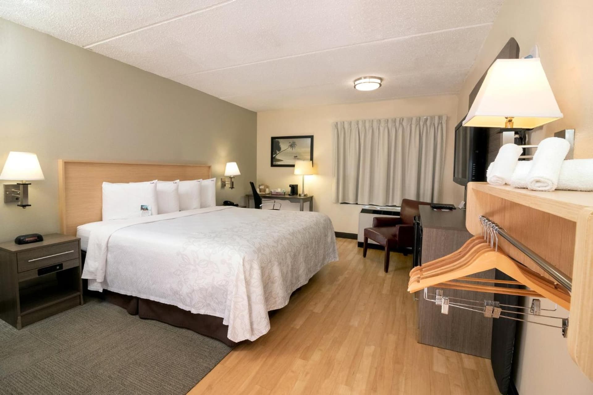 Red Roof Inn PLUS Miami Airport gallery photo in Miami, FL — image 26