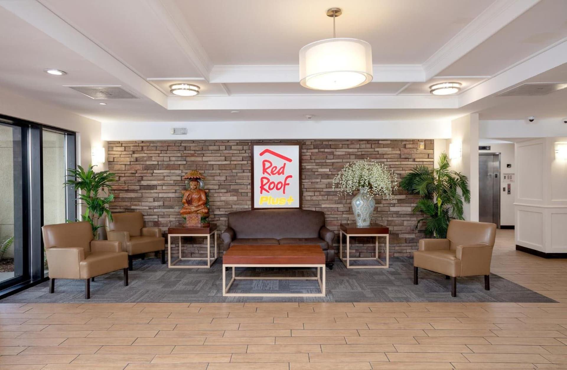 Red Roof Inn PLUS Miami Airport gallery photo in Miami, FL — image 23