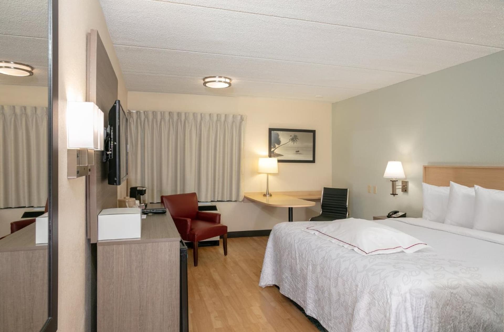 Red Roof Inn PLUS Miami Airport gallery photo in Miami, FL — image 28