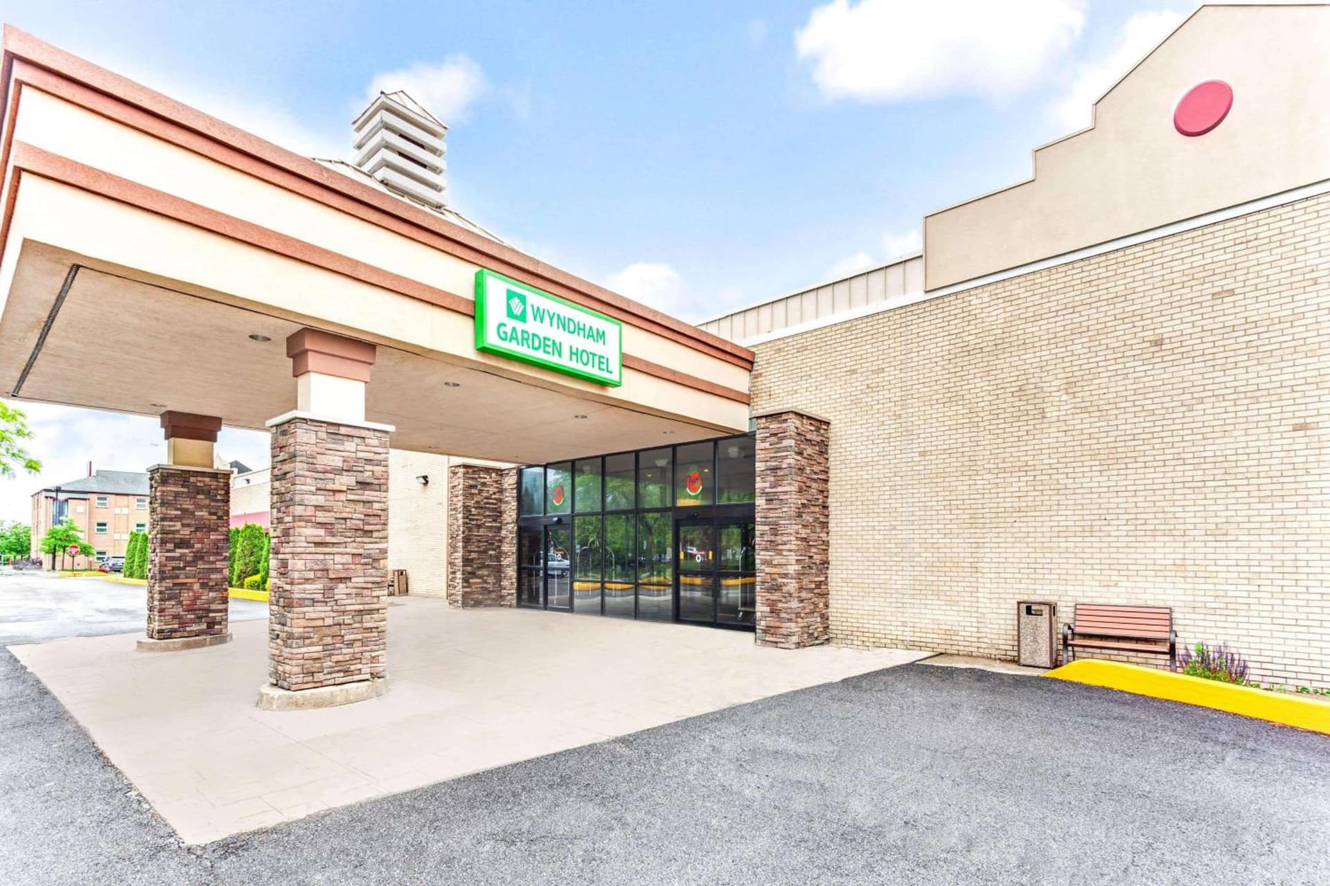 Wyndham Garden Detroit Metro Airport featured exterior or lobby in Romulus, MI — similar hotel