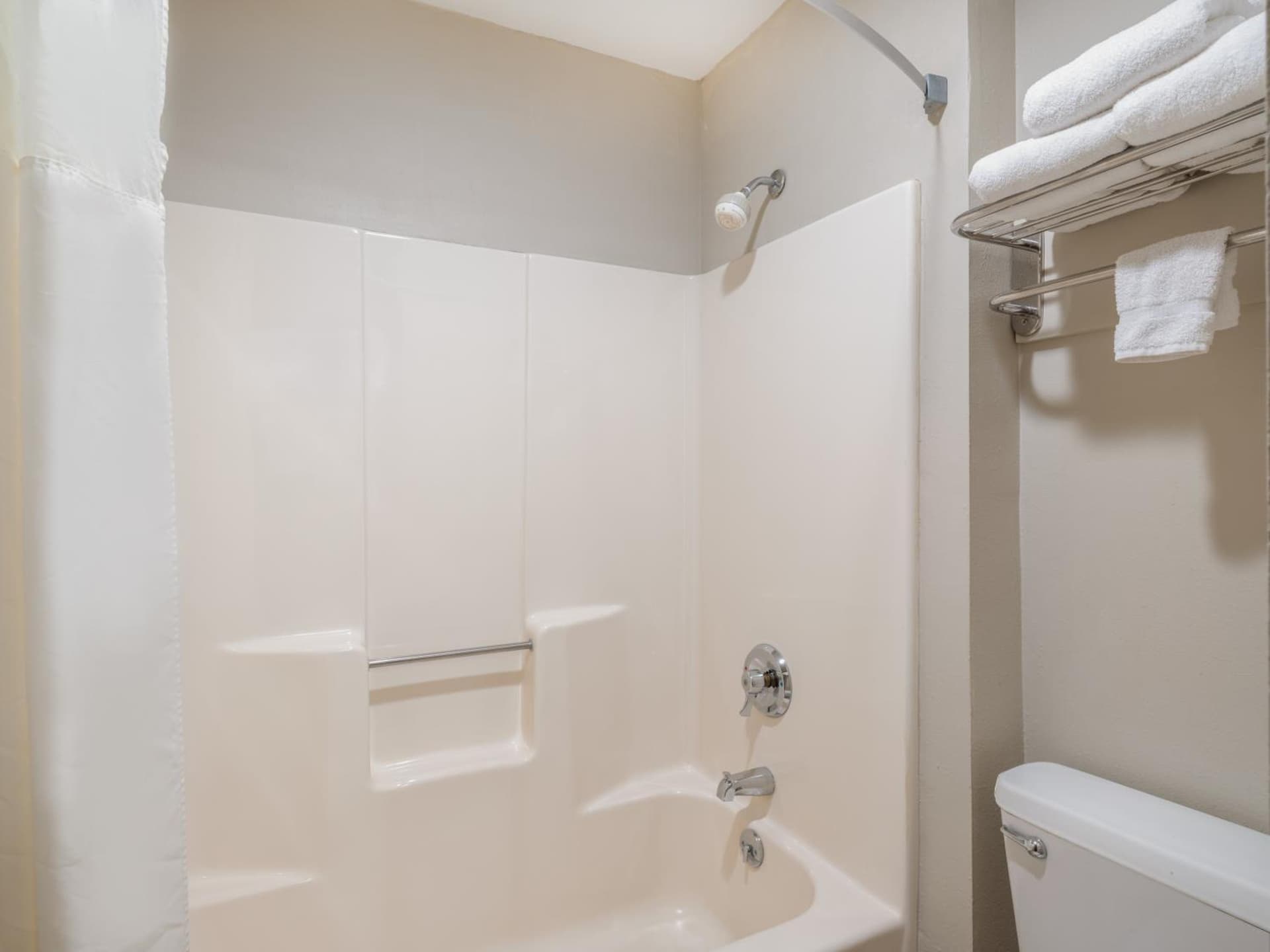 Sleep Inn Champaign North - Urbana gallery photo in Champaign, IL — image 10