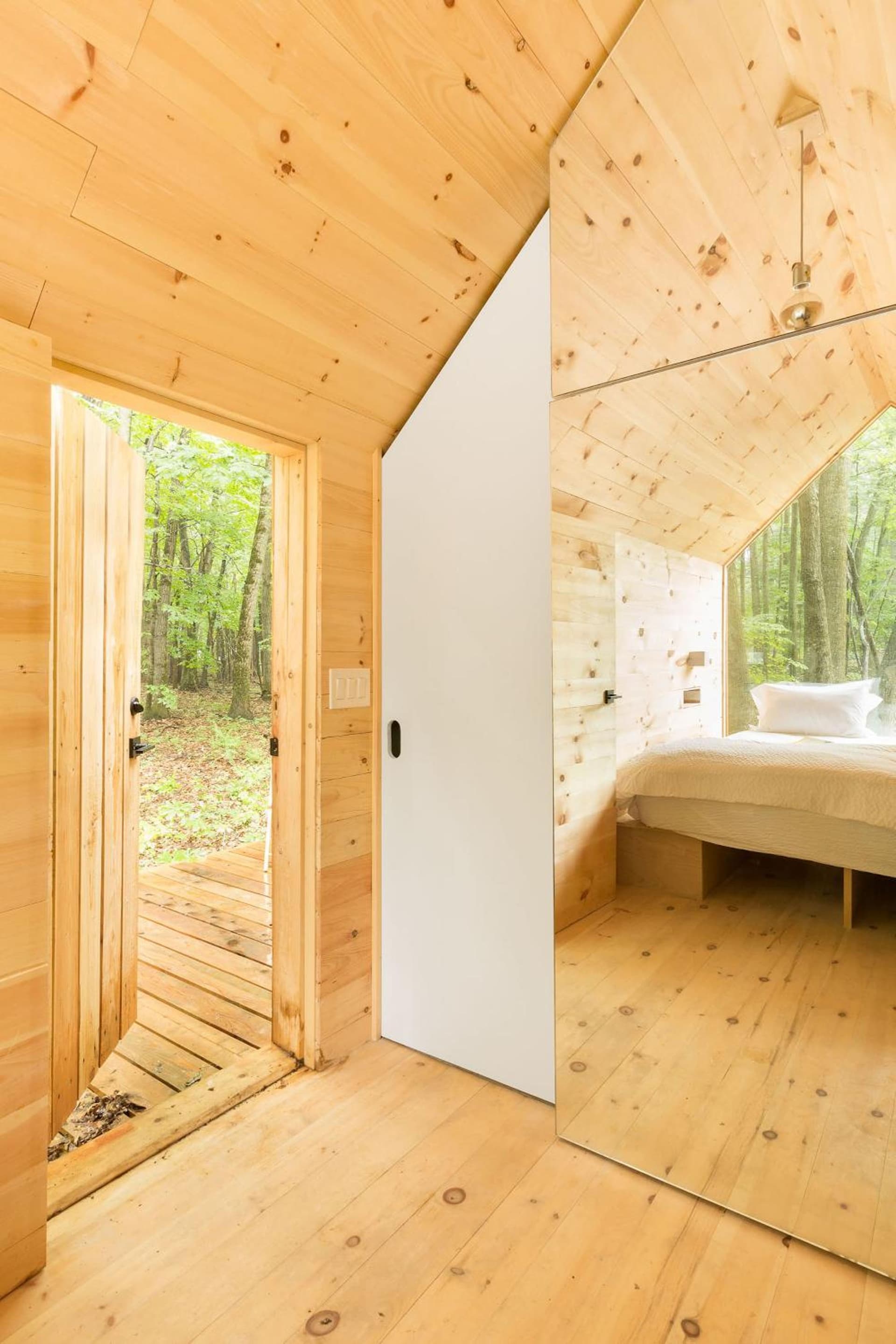 Gather Greene interior in Coxsackie — gallery photo 2