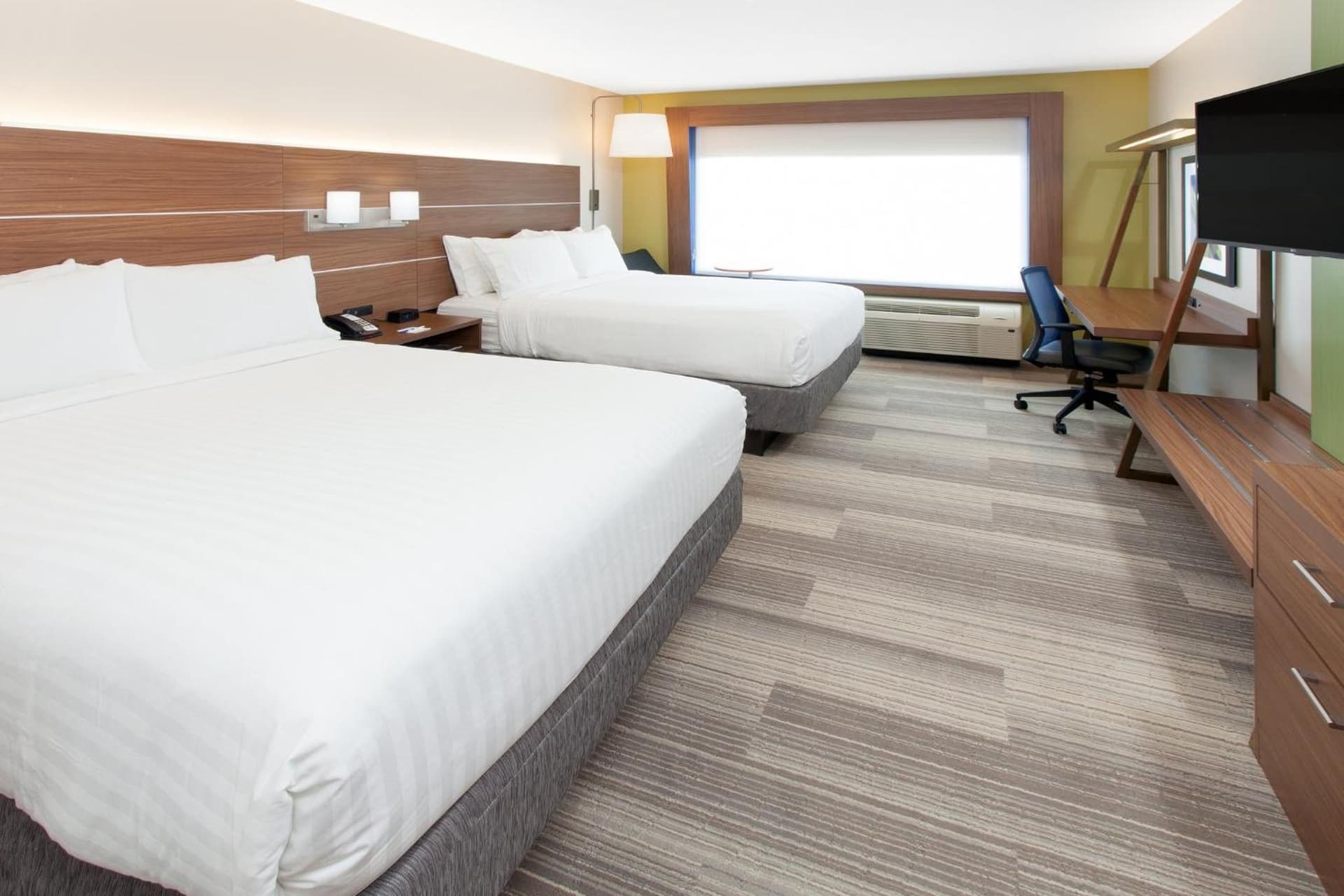 Holiday Inn Express & Suites - Sterling Heights-Detroit Area by IHG gallery photo in Sterling Heights, MI — image 12
