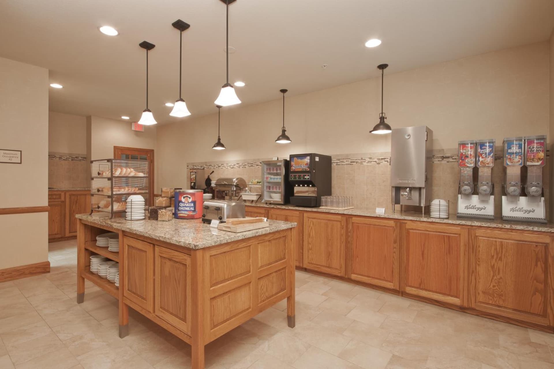 Country Inn & Suites by Radisson, Davenport - Quad Cities gallery photo in Davenport, IA — image 6