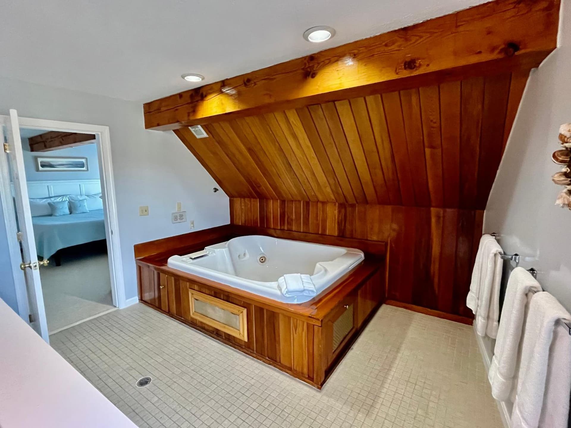 Elmwood Resort Hotel gallery photo in Wells — image 40
