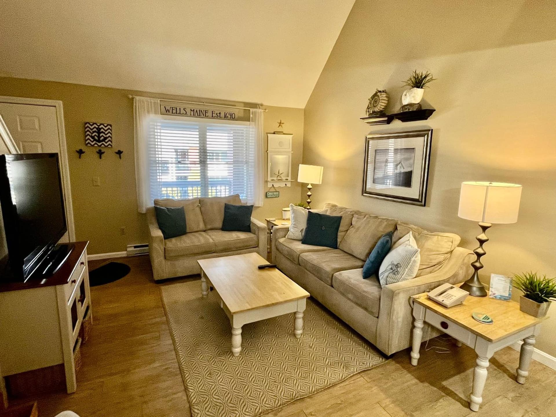 Elmwood Resort Hotel gallery photo in Wells — image 58