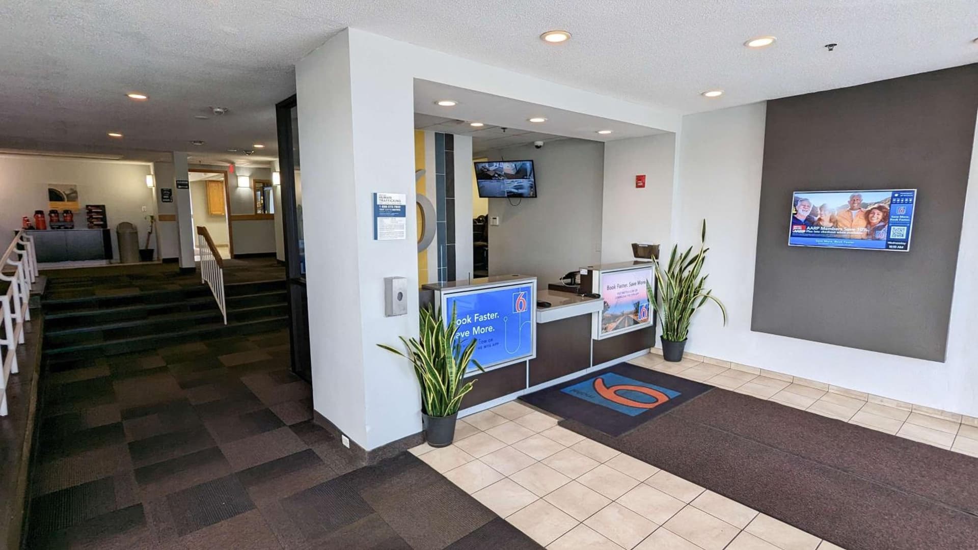 Motel 6-Framingham, MA - Boston West interior in Framingham, MA — gallery photo 2