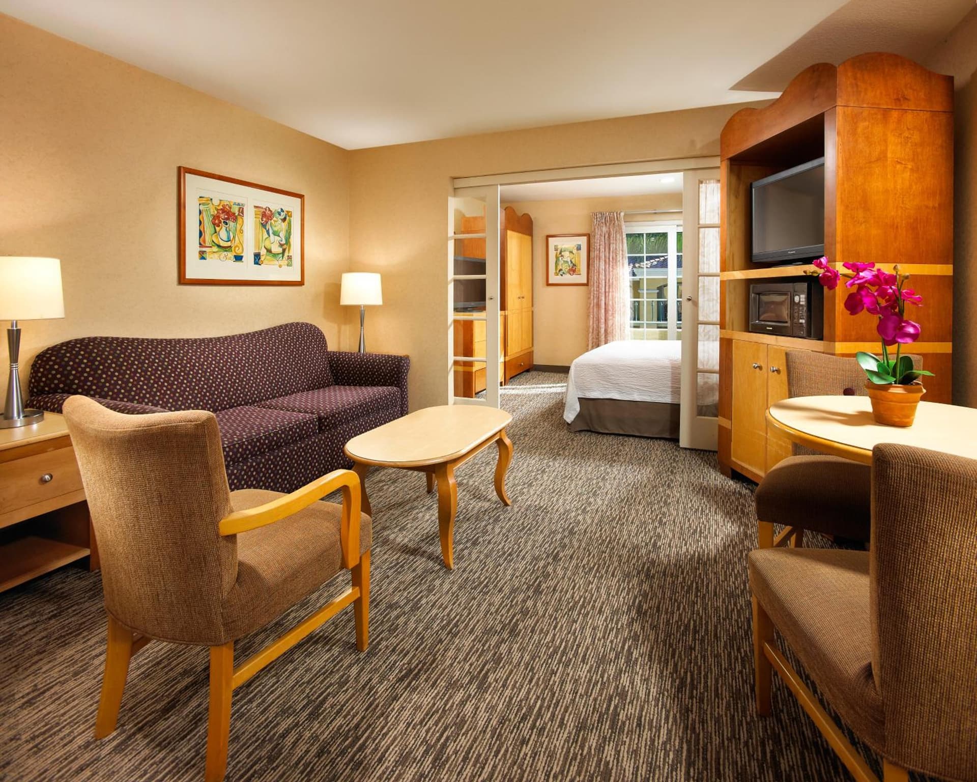 Anaheim Portofino Inn & Suites interior in Anaheim, CA — gallery photo 2