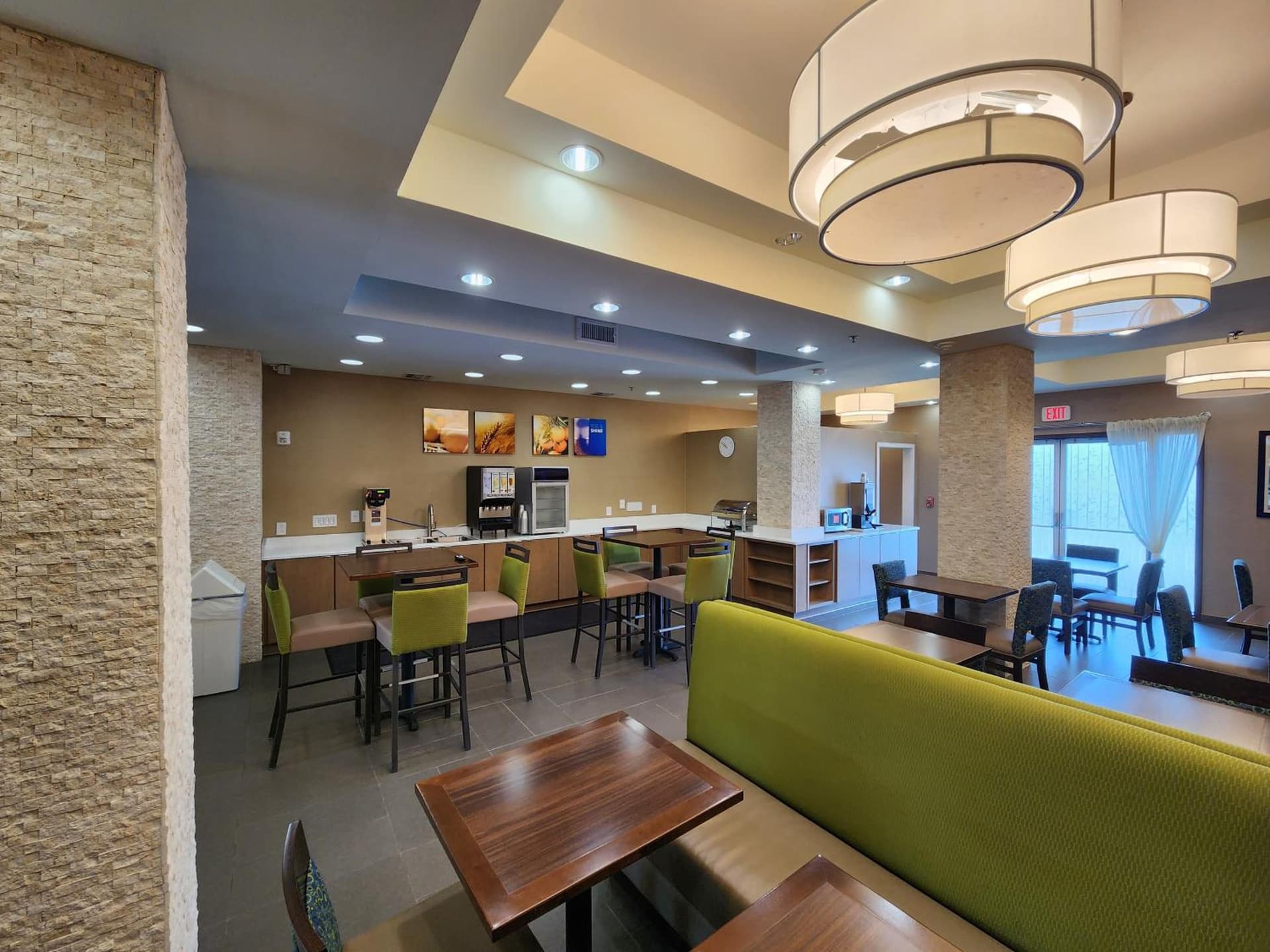 Comfort Suites New Orleans East gallery photo in New Orleans, LA — image 42