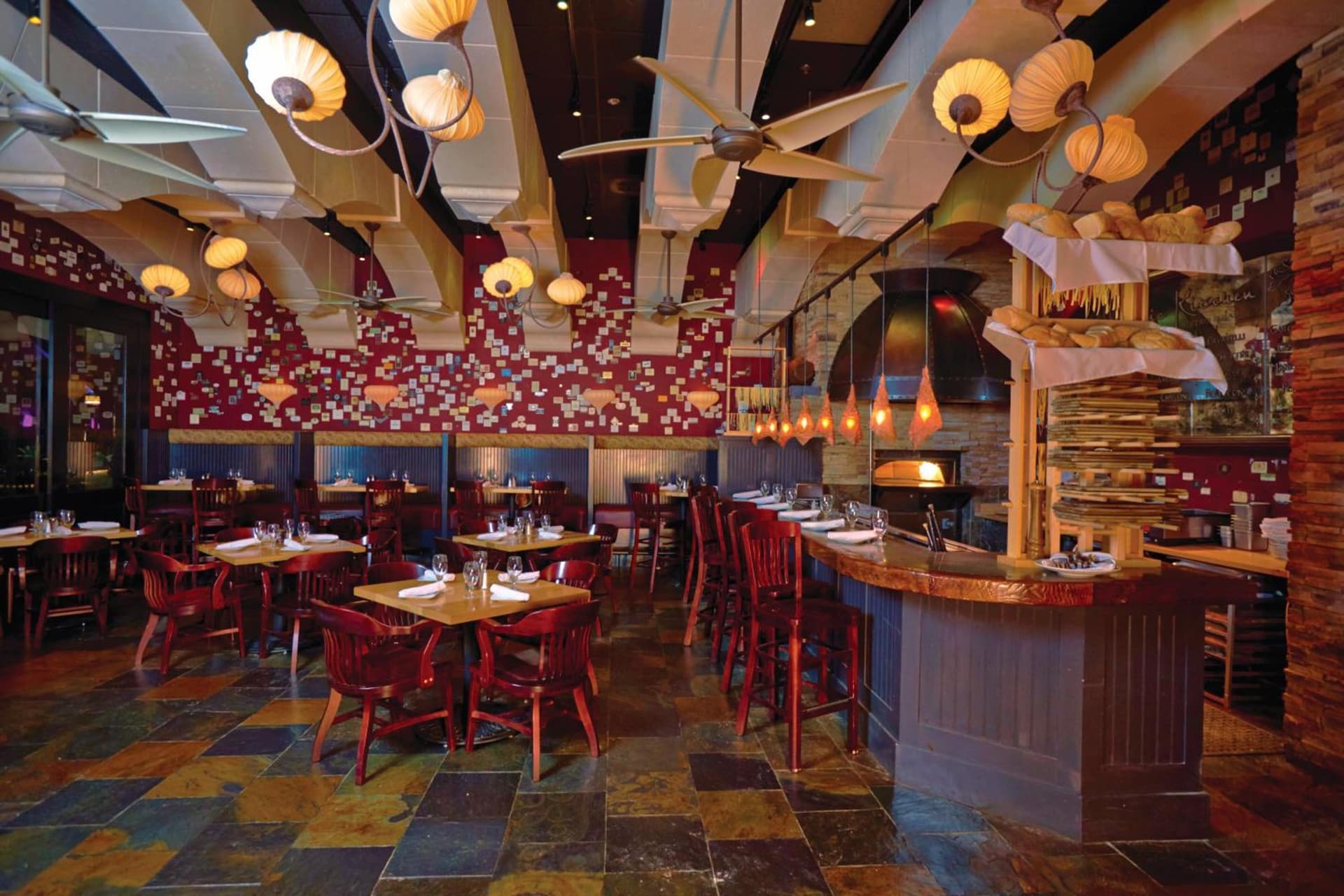Mohegan Pennsylvania Casino Resort - Adults Only interior in Wilkes-Barre, PA — gallery photo 2